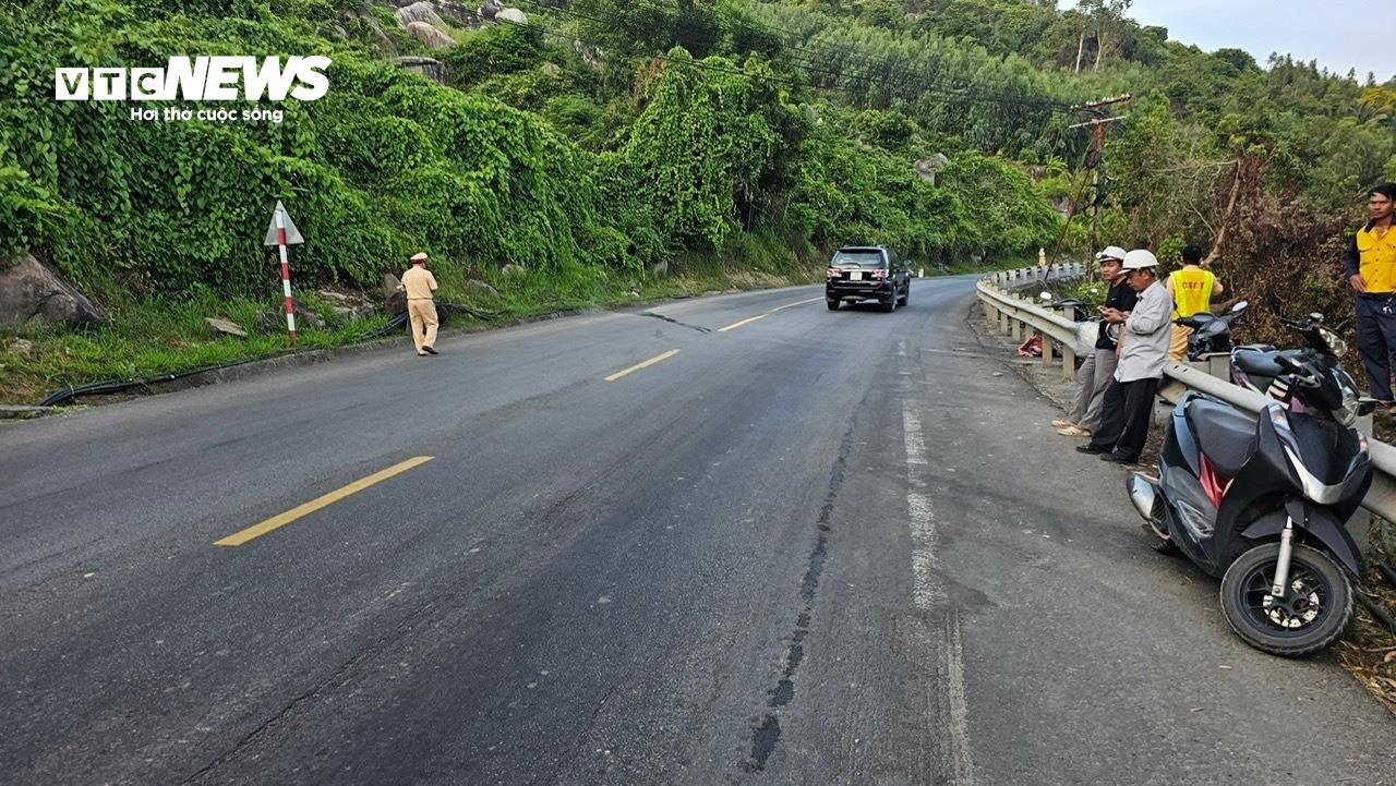 Cận cảnh khắc phục sạt lở hầm Bãi Gió để thông tuyến đường sắt Bắc - Nam - 7