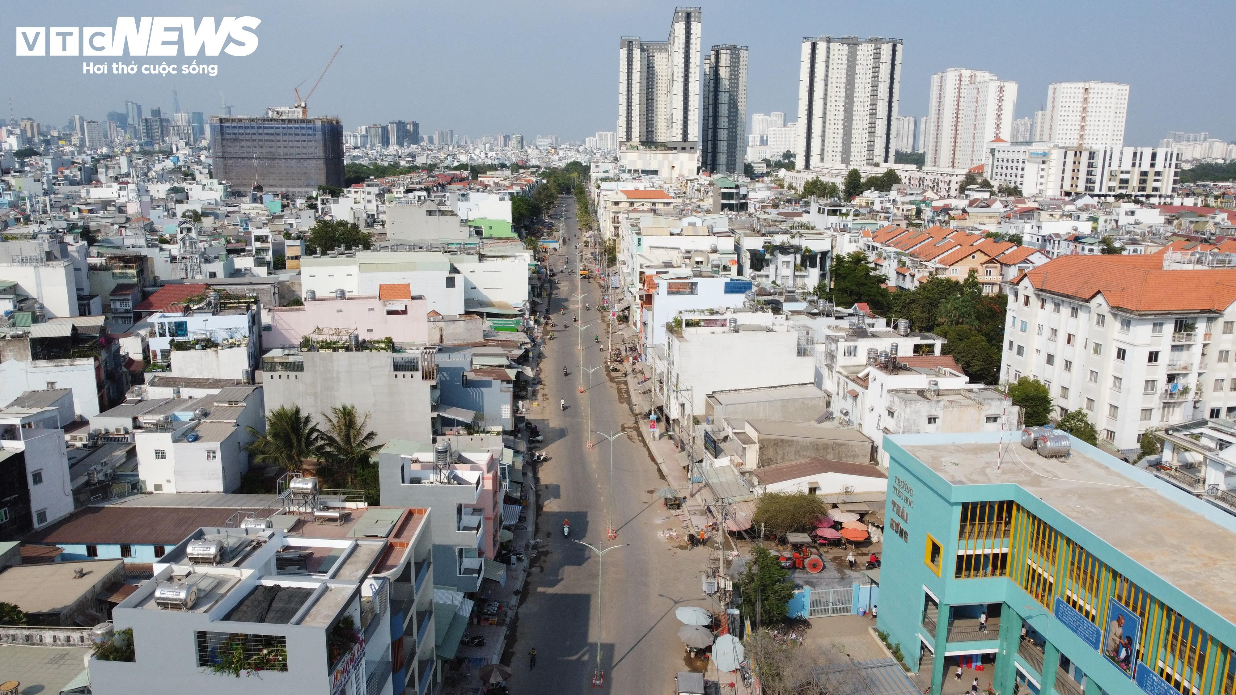 Hơn 20 năm thi công đoạn đường 2km ở cửa ngõ phía nam TP.HCM - 17