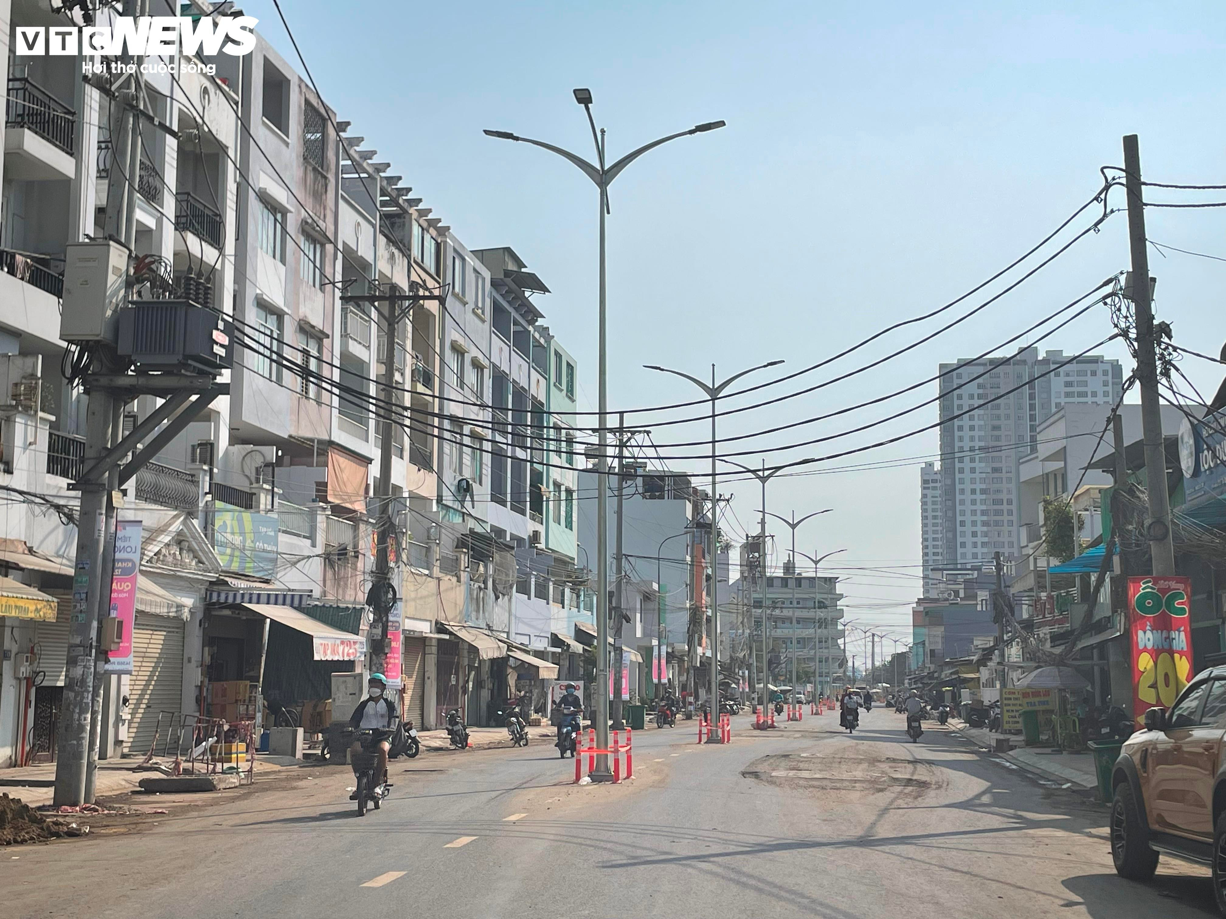 Hơn 20 năm thi công đoạn đường 2km ở cửa ngõ phía nam TP.HCM - 9
