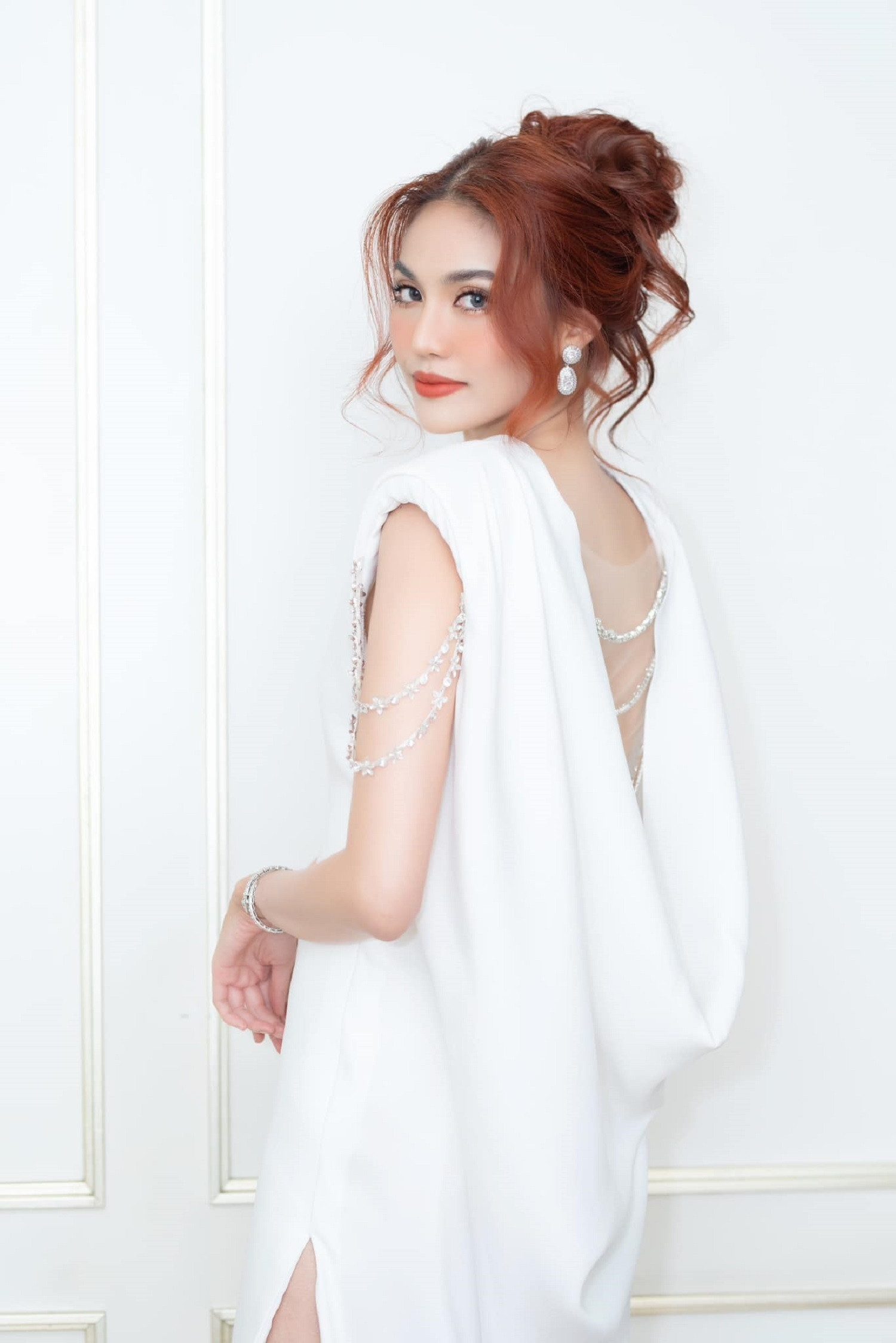 Sao Việt 15/4: Thùy Tiên hội ngộ Tiểu Vy, Hồ Ngọc Hà tạo dáng hài hước - 6