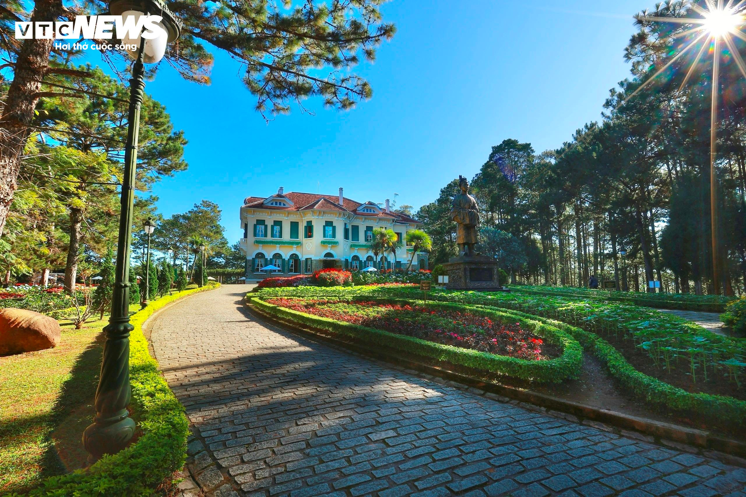 Cận cảnh Dinh I ở Đà Lạt bị tỉnh Lâm Đồng yêu cầu bàn giao, ngừng kinh doanh - 1