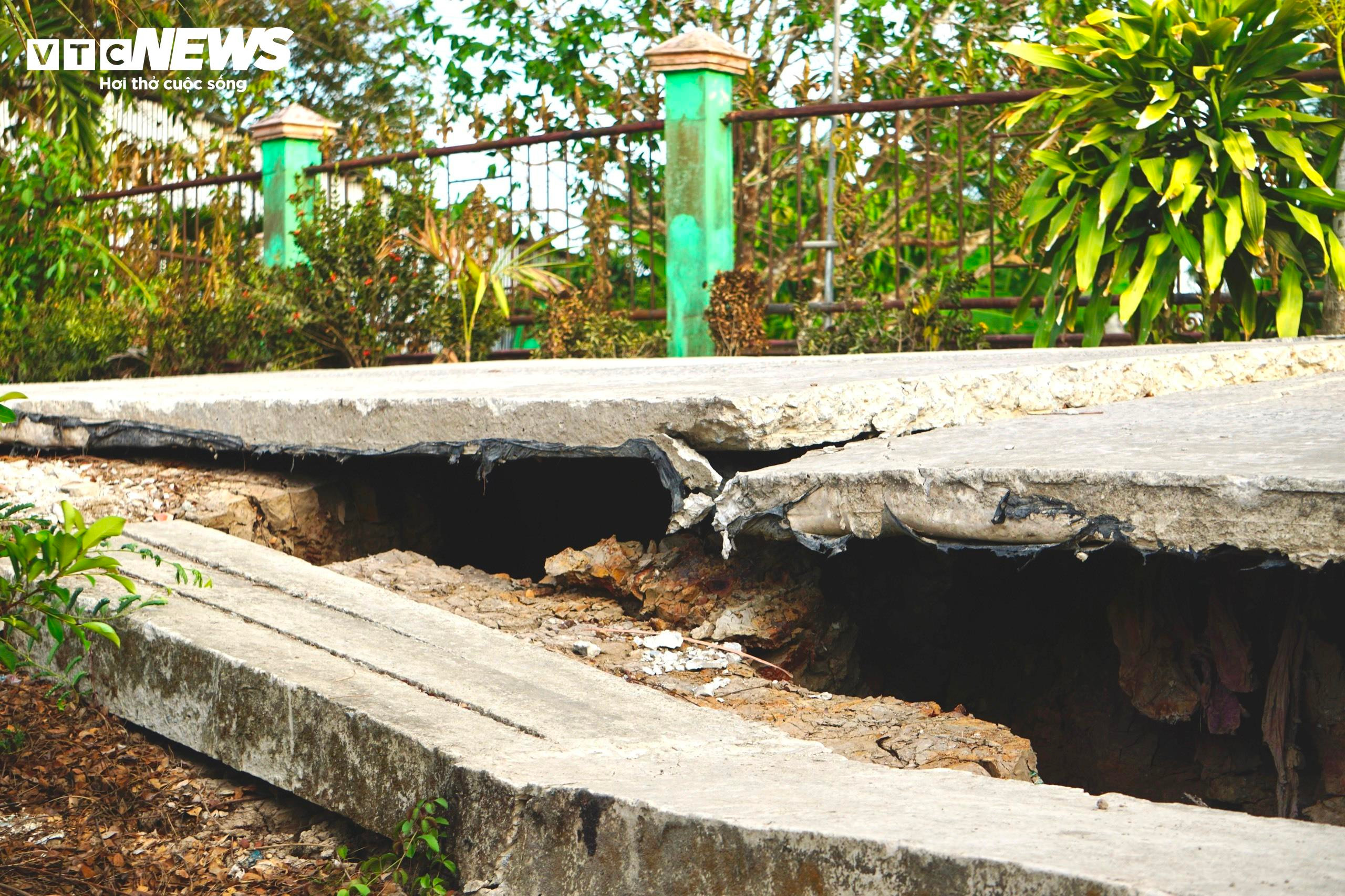 Kênh, rạch cạn khô, đường nứt toác giữa tâm vùng hạn mặn Cà Mau - 12