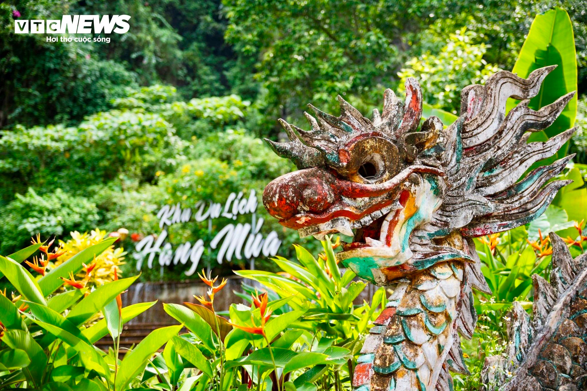 Những điều thu hút bạn trẻ ở 'thánh địa check in' Hang Múa dịp lễ 30/4-1/5 - 3