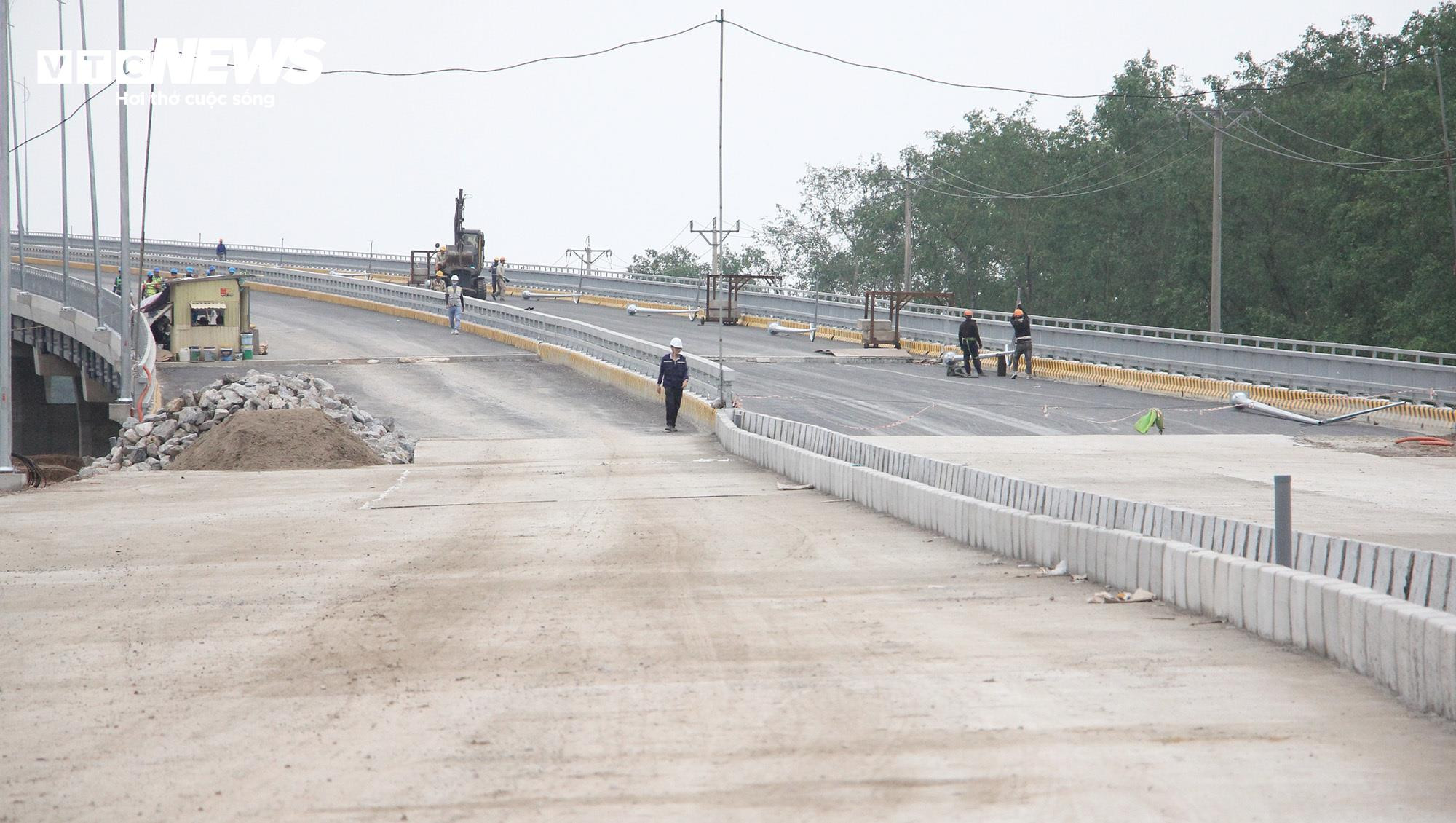 Cầu Bến Rừng gần 2.000 tỷ đồng nối Hải Phòng với Quảng Ninh trước ngày thông xe - 16