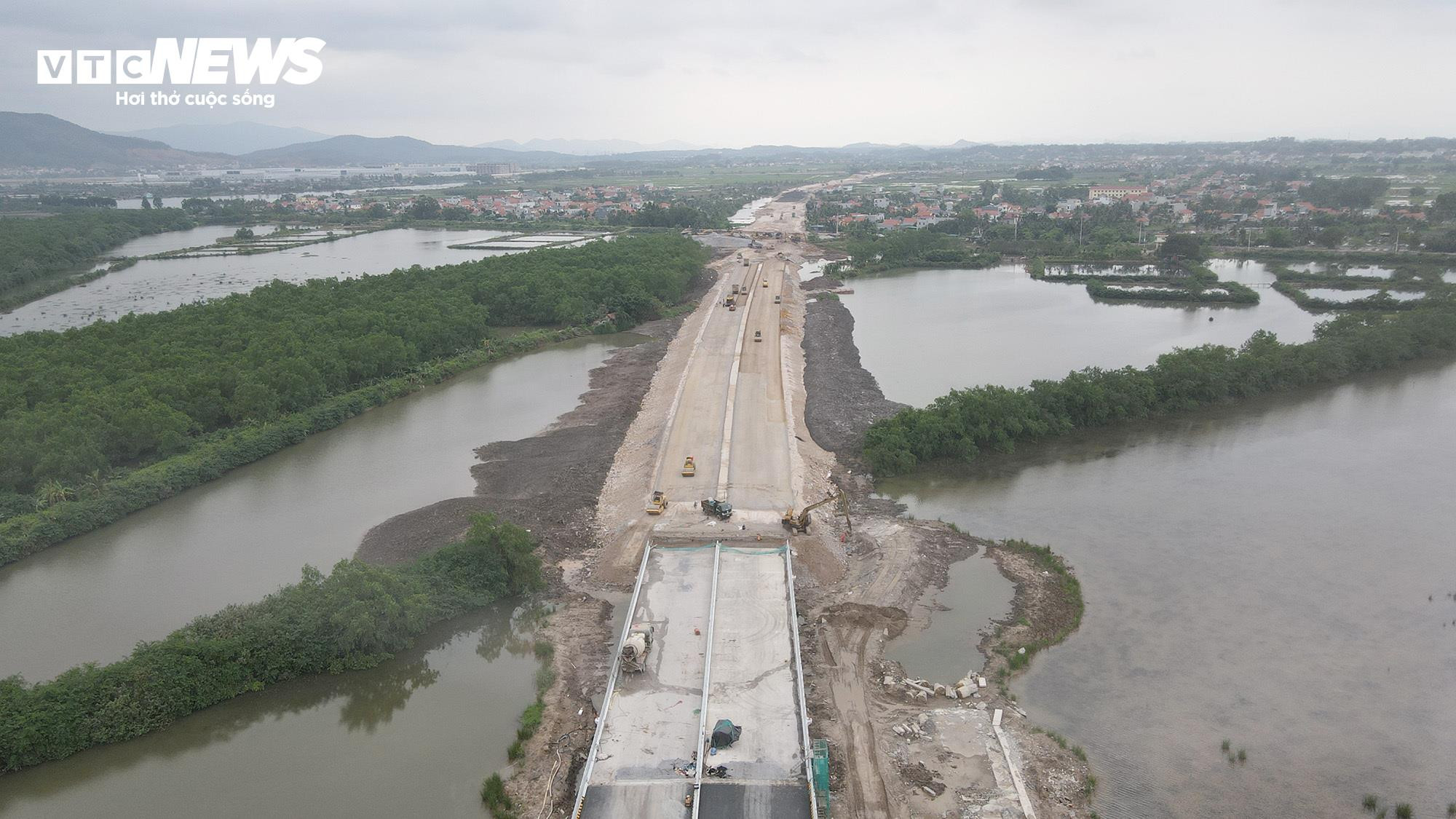 Cầu Bến Rừng gần 2.000 tỷ đồng nối Hải Phòng với Quảng Ninh trước ngày thông xe - 4