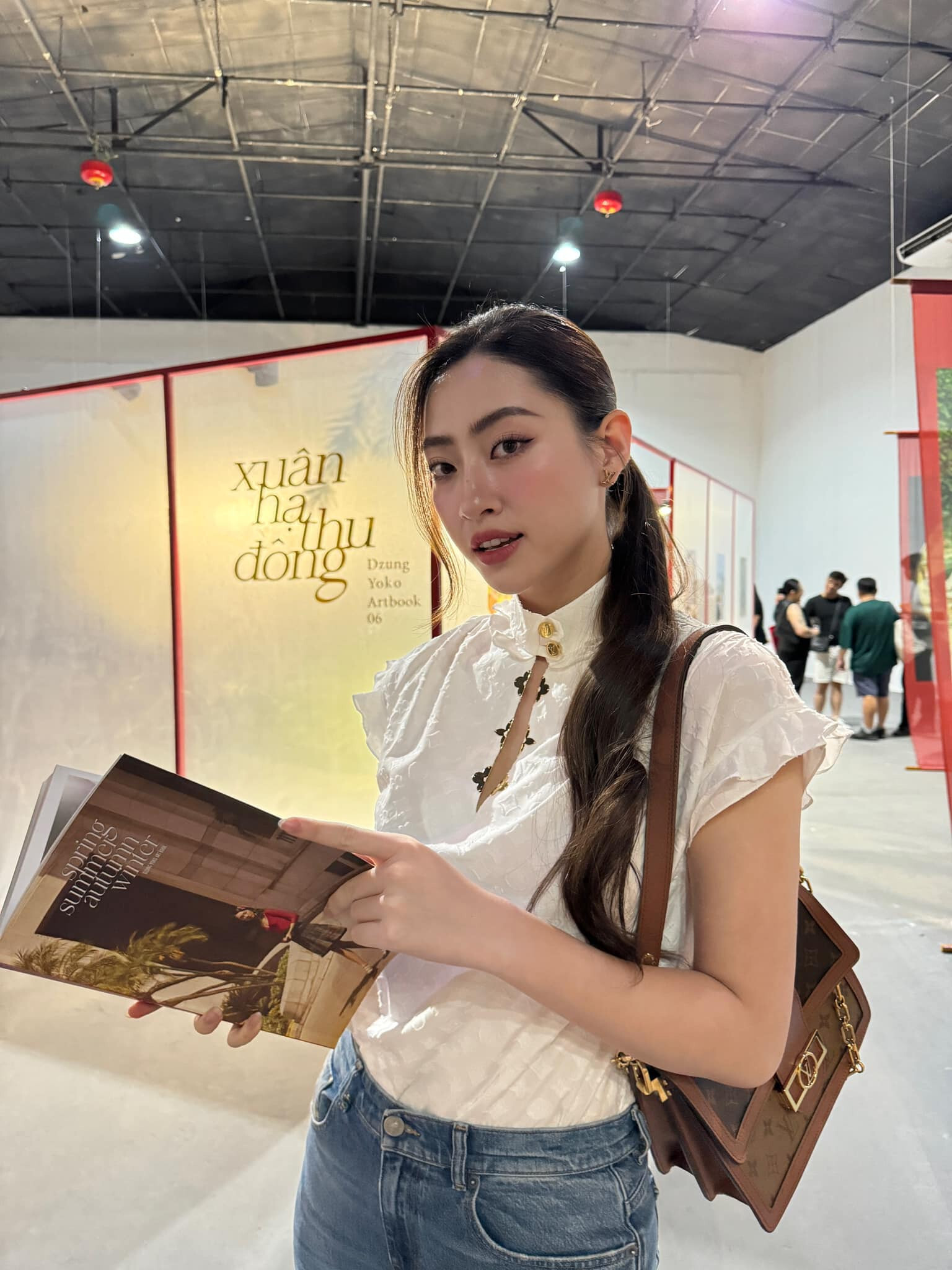 Sao Việt 25/4: Bằng Kiều chăm con ốm, Thanh Lam tình tứ bên hôn phu - 8