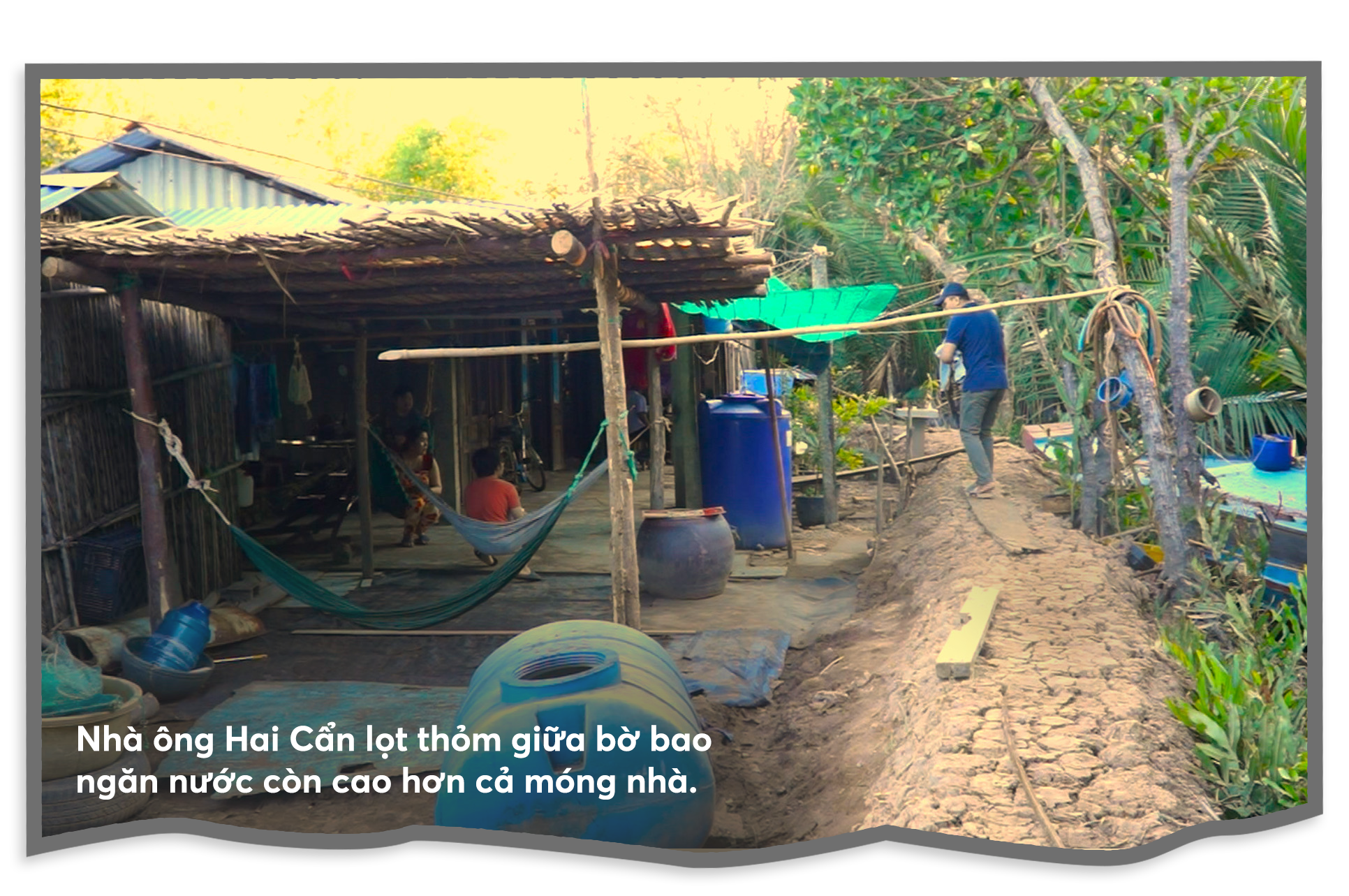 Ngóng nước ở nơi đầu tiên công bố tình trạng khẩn cấp xâm nhập mặn - 2