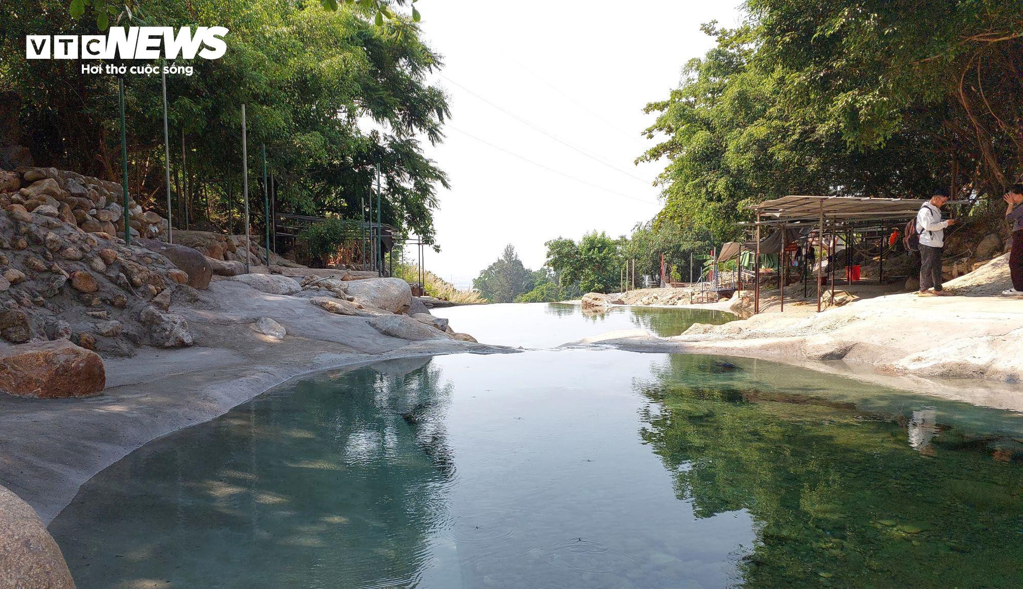 Khu du lịch sinh thái hoạt động chui hơn 10 năm: Chính quyền buông lỏng? - 1