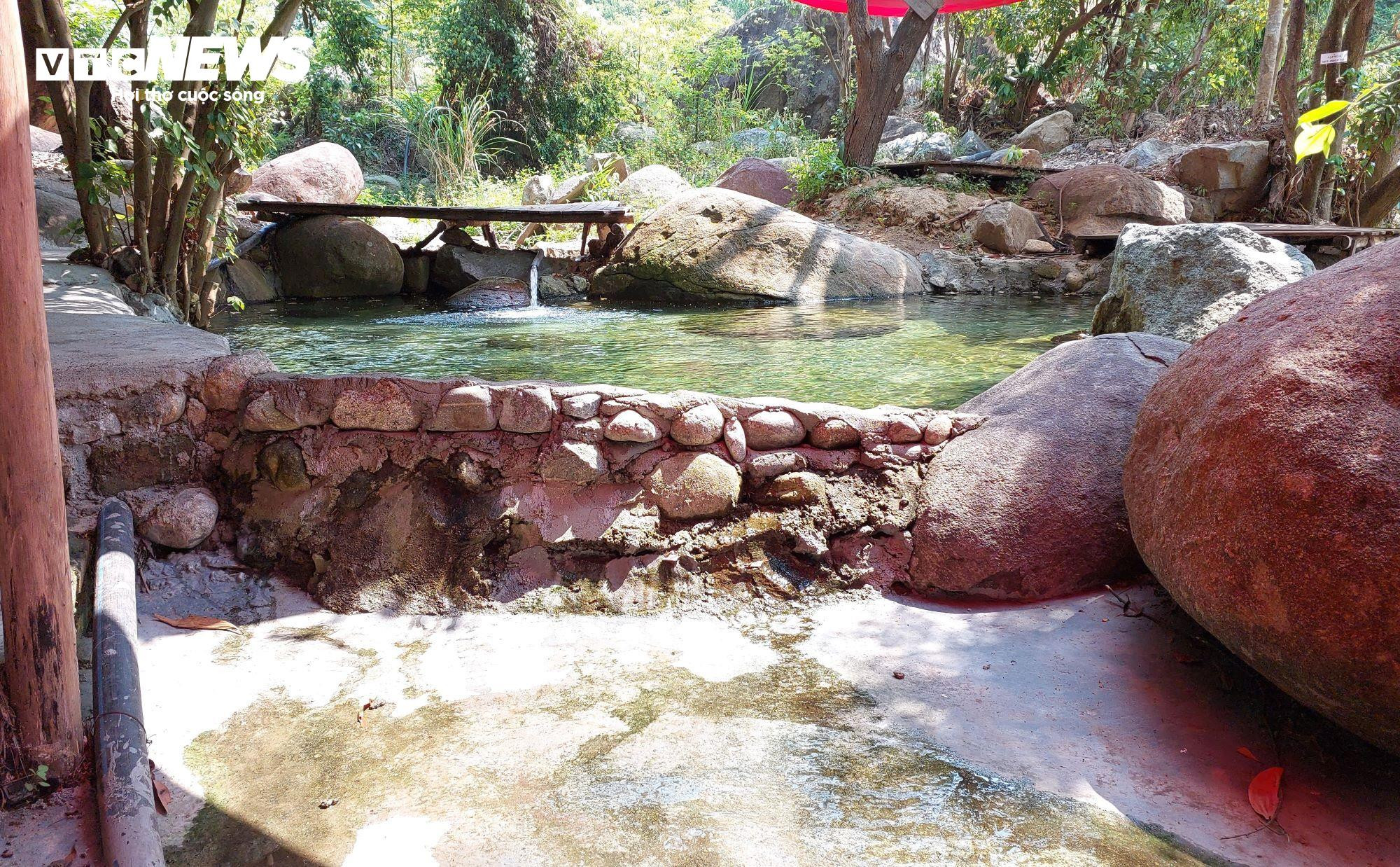 Khu du lịch sinh thái hoạt động chui hơn 10 năm: Chính quyền buông lỏng? - 3