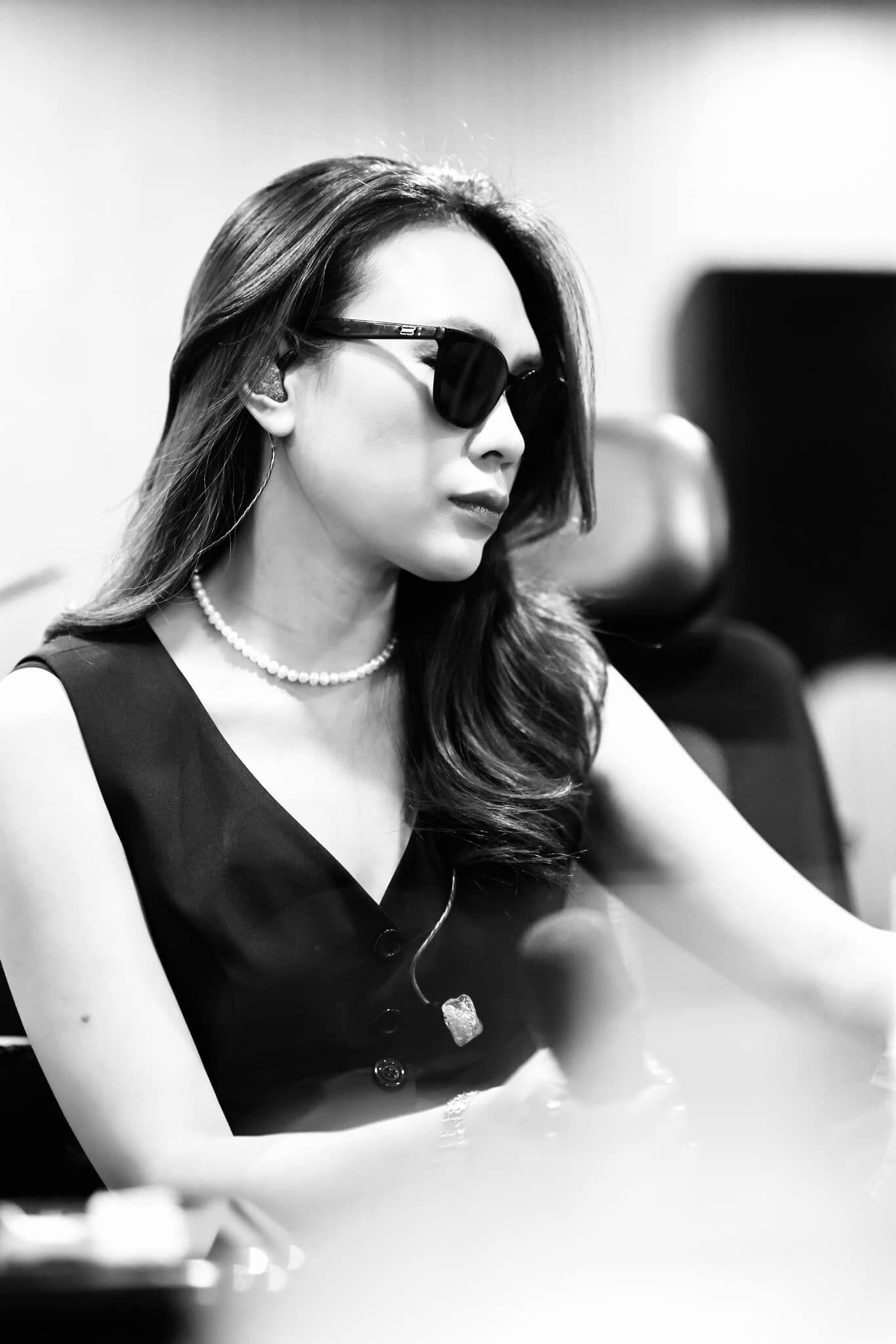 Sao Việt 25/4: Bằng Kiều chăm con ốm, Thanh Lam tình tứ bên hôn phu - 4