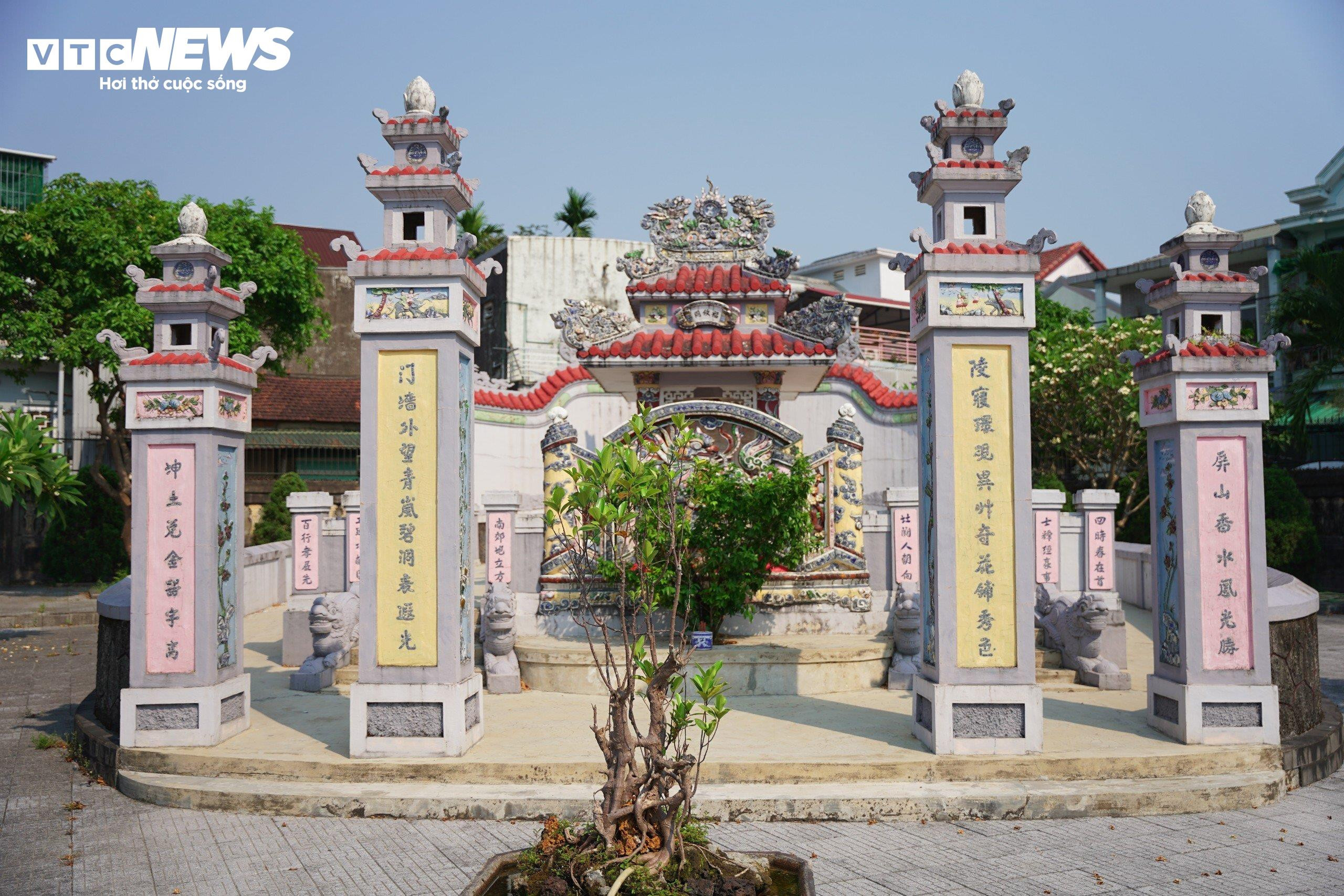 Có gì trong khu lăng mộ nhị vị tổ sư nghề Kim hoàn ở Cố đô Huế? - 8