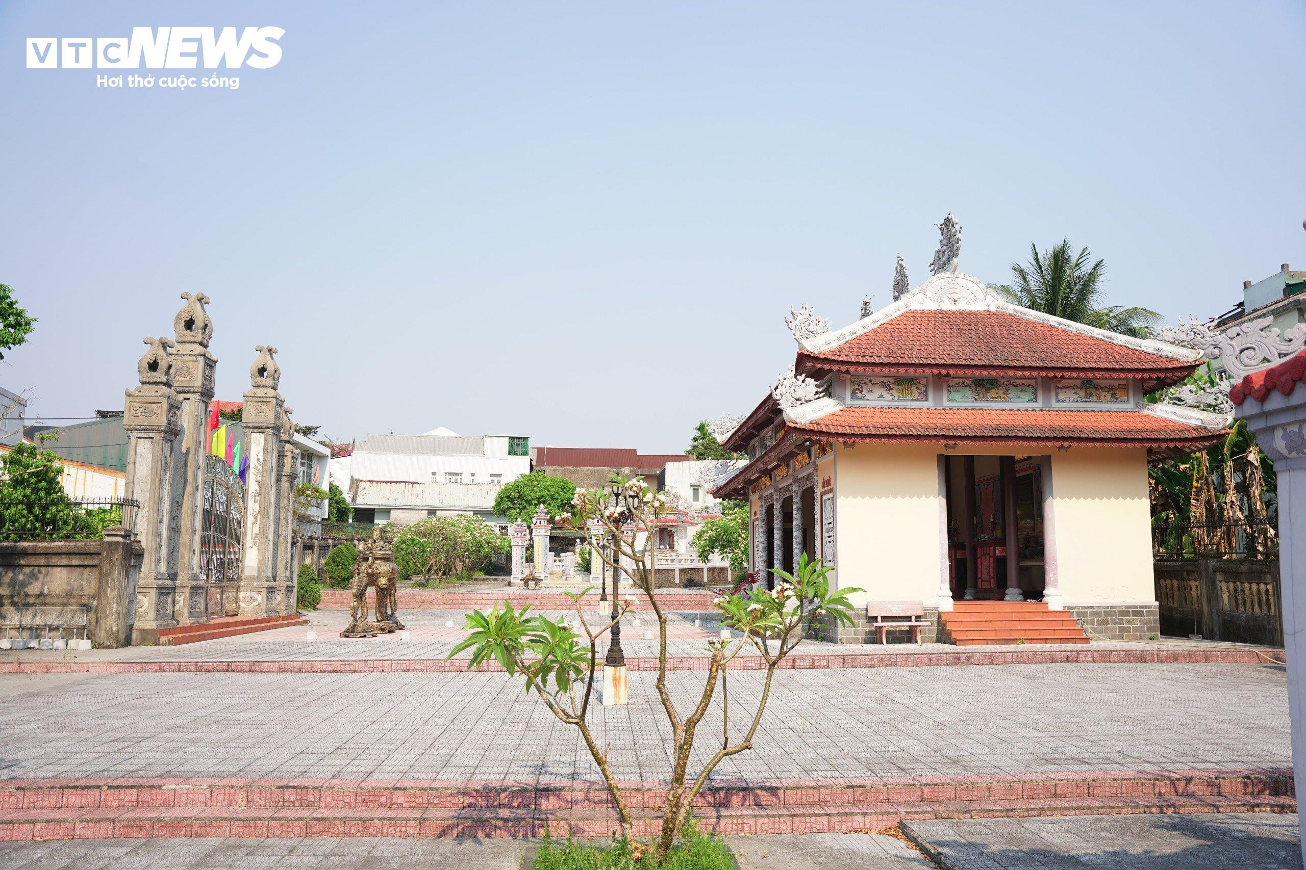 Có gì trong khu lăng mộ nhị vị tổ sư nghề Kim hoàn ở Cố đô Huế? - 2