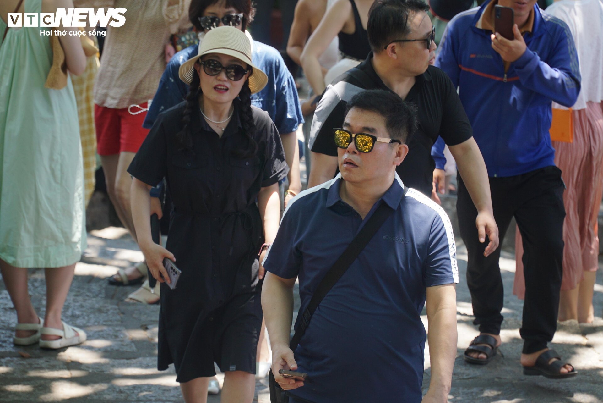 Các điểm tham quan, vui chơi ở Nha Trang đông nghịt trong ngày nghỉ lễ thứ hai - 17