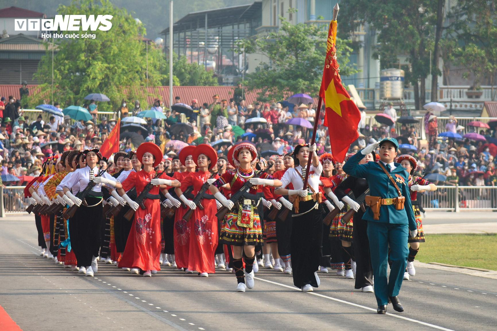 51 khối tham gia diễu binh lần đầu hợp luyện tại Điện Biên - 18