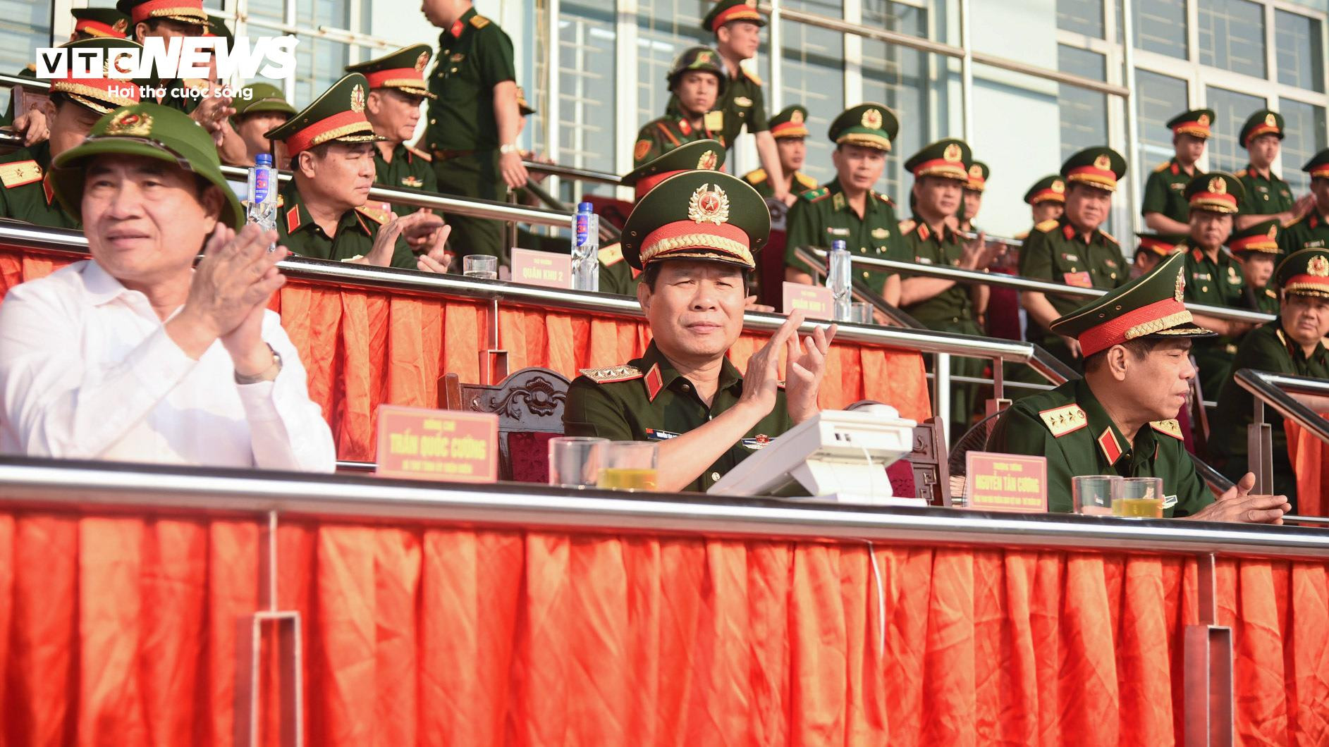 51 khối tham gia diễu binh lần đầu hợp luyện tại Điện Biên - 2