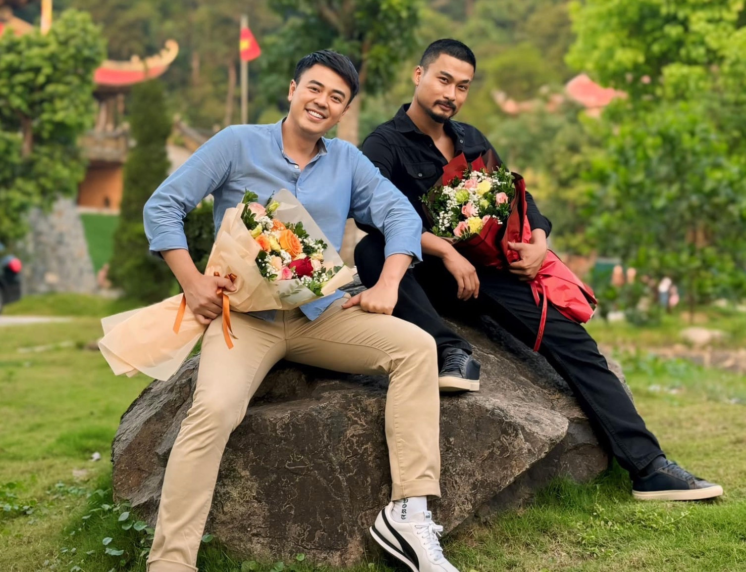 Sao Việt 29/4: Sơn Tùng khác lạ, Minh Hằng đẹp mặn mà sau sinh - 10