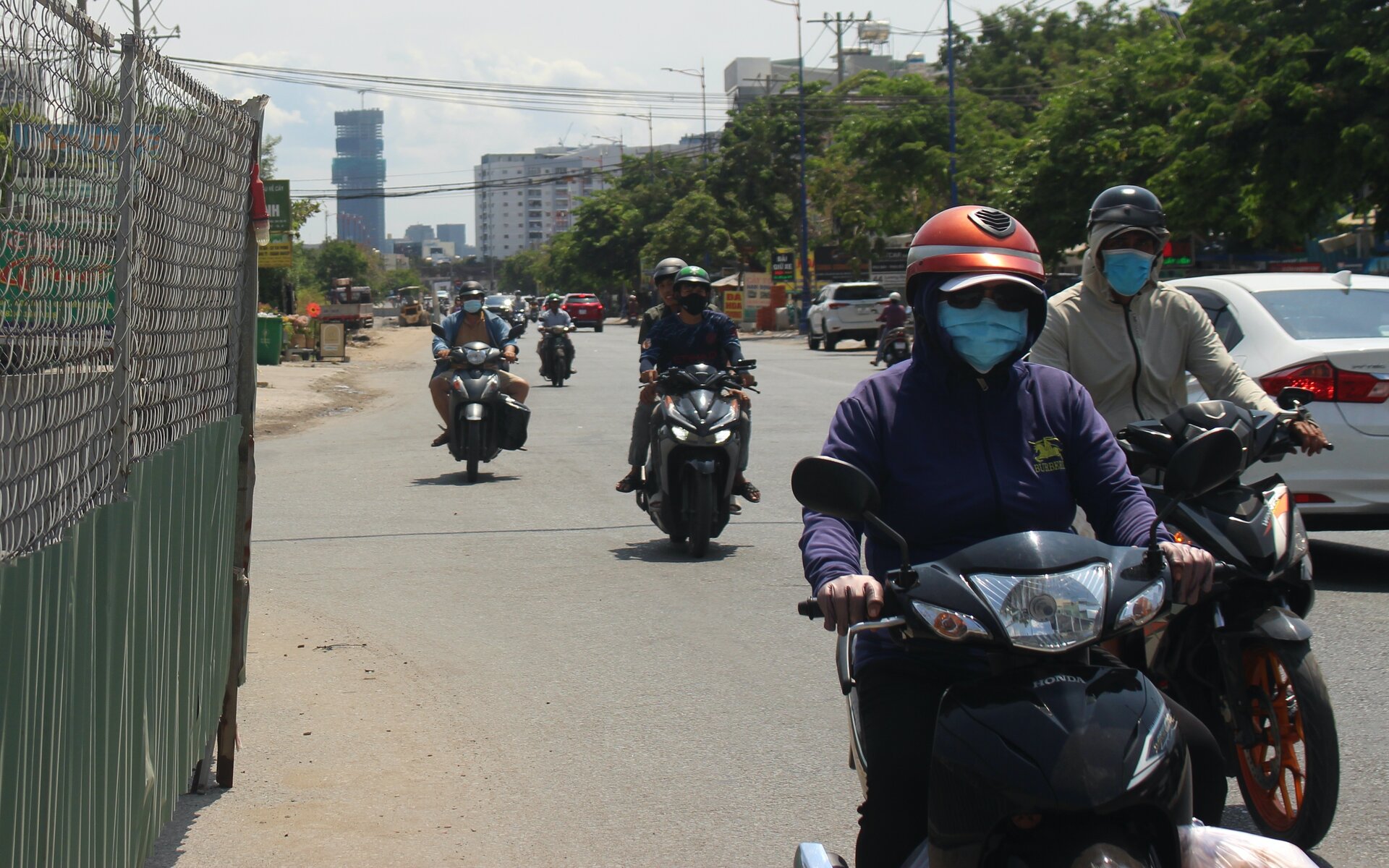 TP.HCM: 9 năm khởi công, 2,5 km đường Lương Định Của vẫn chưa xong - 8