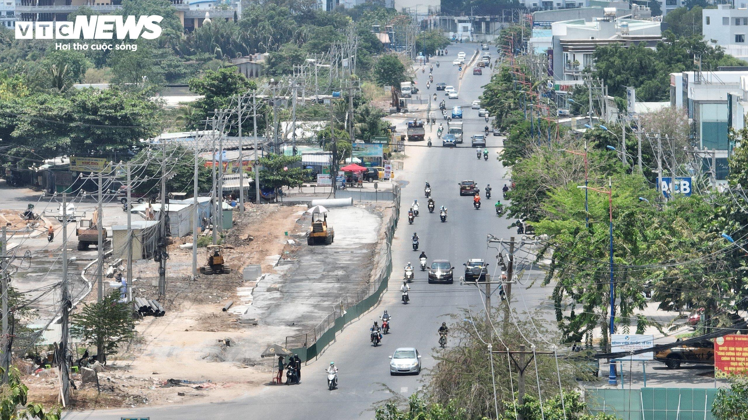 Cận cảnh nút giao lớn nhất TP.HCM trị giá gần 3.408 tỷ đồng sau 1 năm khởi công - 14