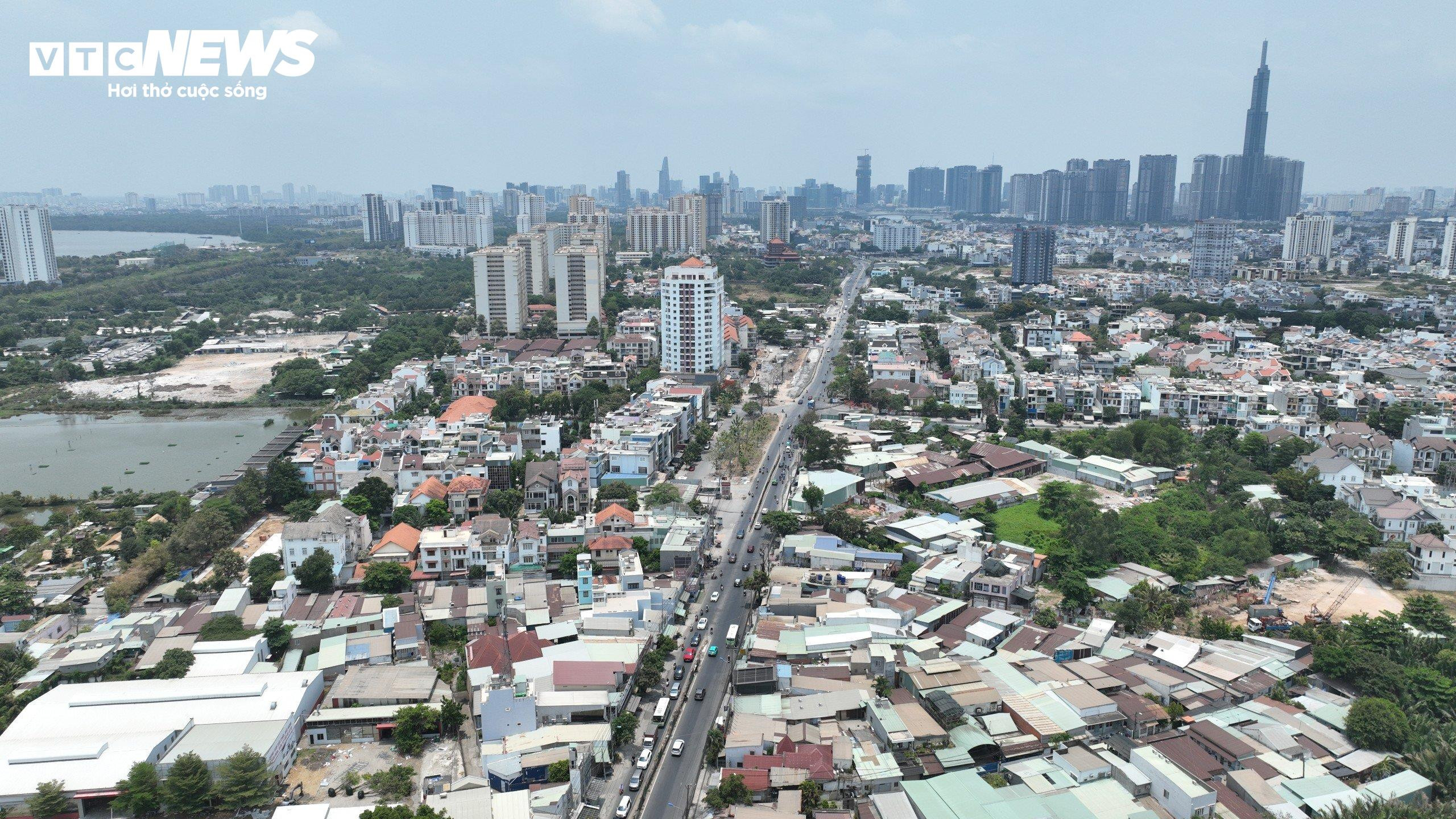 Cận cảnh nút giao lớn nhất TP.HCM trị giá gần 3.408 tỷ đồng sau 1 năm khởi công - 13