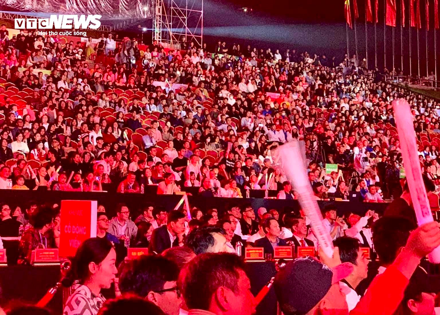 Vạn người đổ về Quảng trường Lâm Viên Đà Lạt xem lễ hội vũ đạo - 9