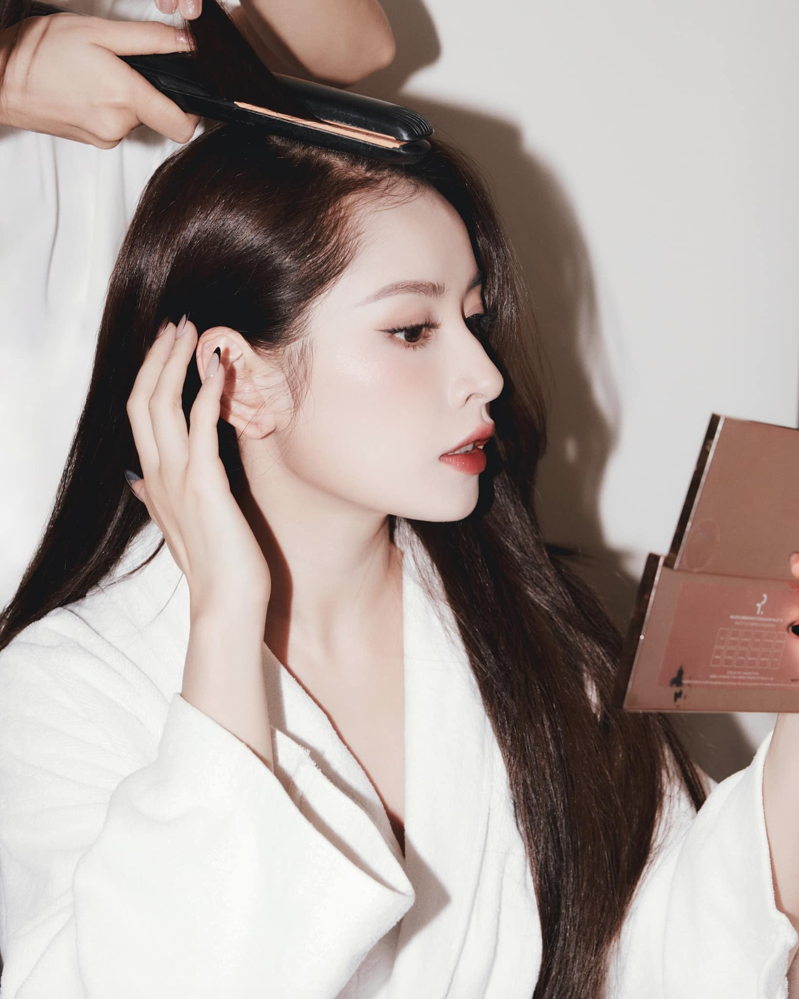 Sao Việt 5/5: Mỹ Linh hốt hoảng nhận nút bạc, Sam để lộ dung mạo cặp song sinh - 6