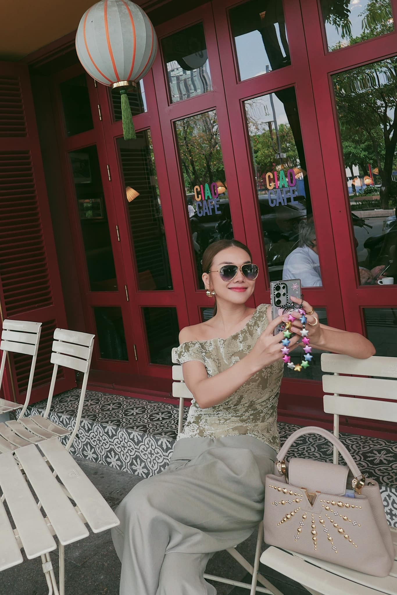 Sao Việt 6/5: Con gái Vũ Linh lên chức bà chủ, Lệ Quyên gợi cảm bên tình trẻ - 3