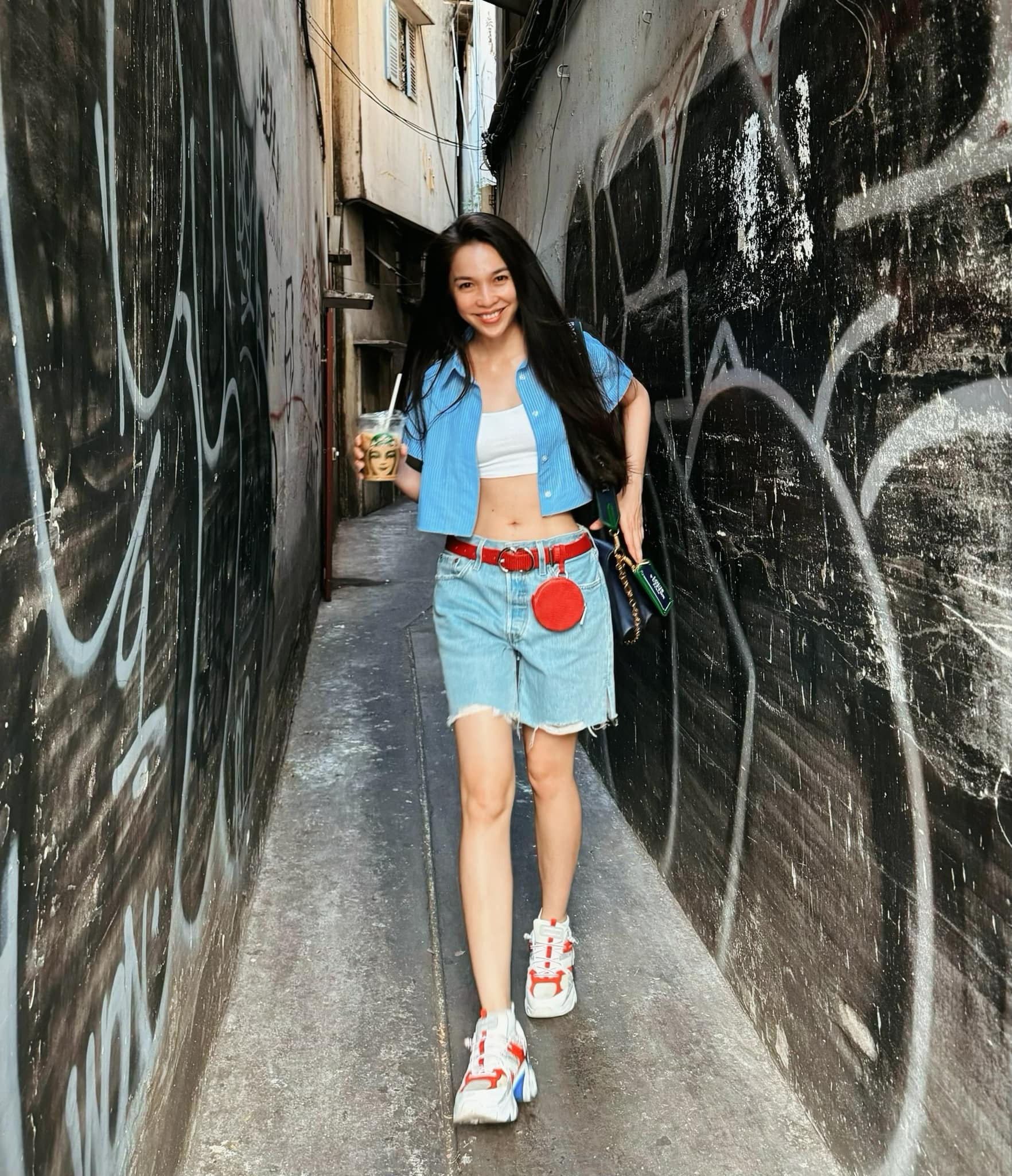 Sao Việt 7/5: Lý Nhã Kỳ khoe tóc mới, Jennifer Phạm tình tứ bên chồng doanh nhân - 3