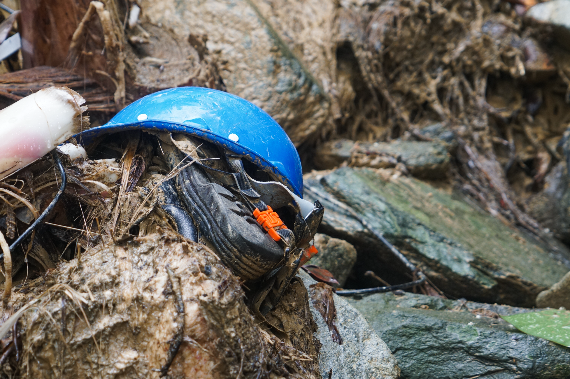 Hiện trường vụ sạt lở kinh hoàng khiến 3 người chết ở Hà Tĩnh - 12