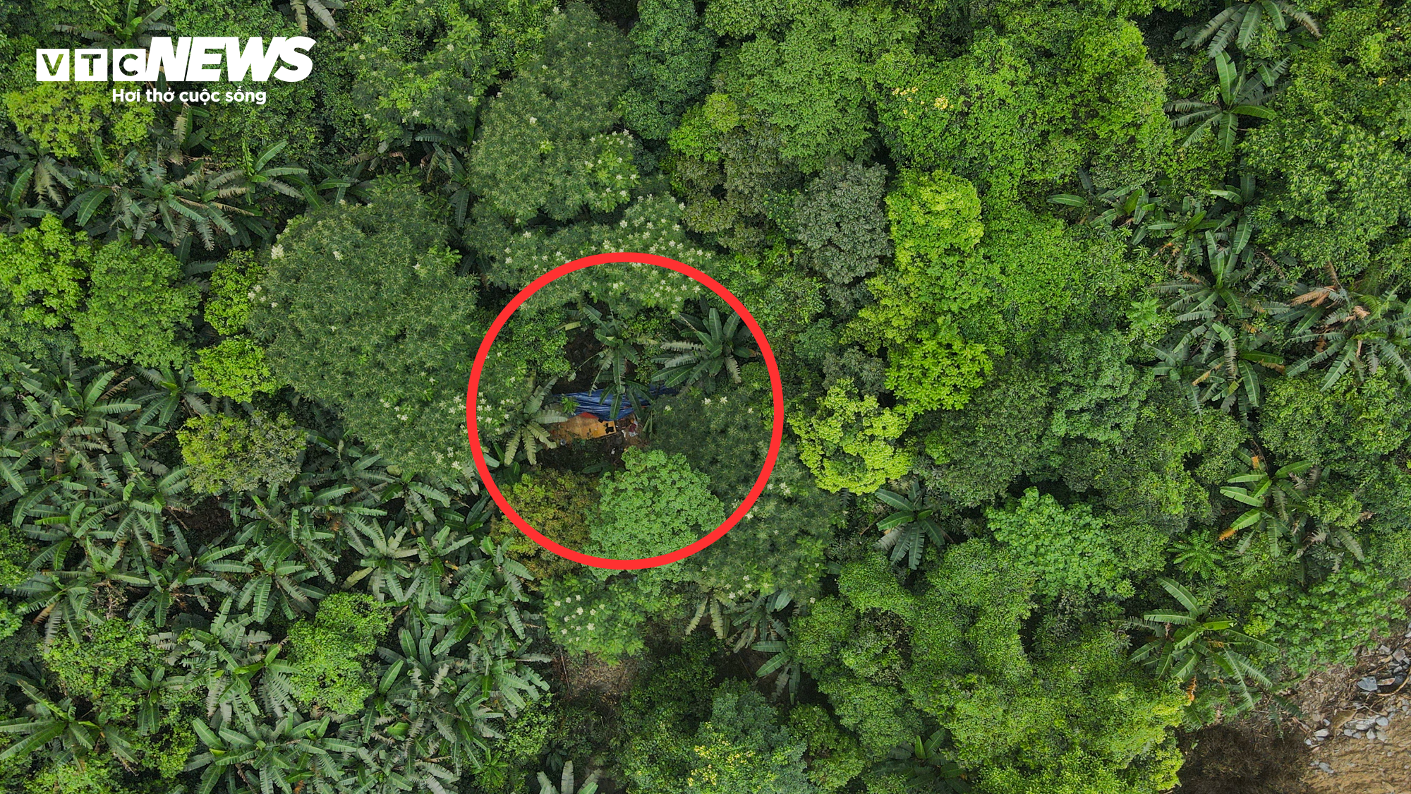 Hiện trường vụ sạt lở kinh hoàng khiến 3 người chết ở Hà Tĩnh - 5