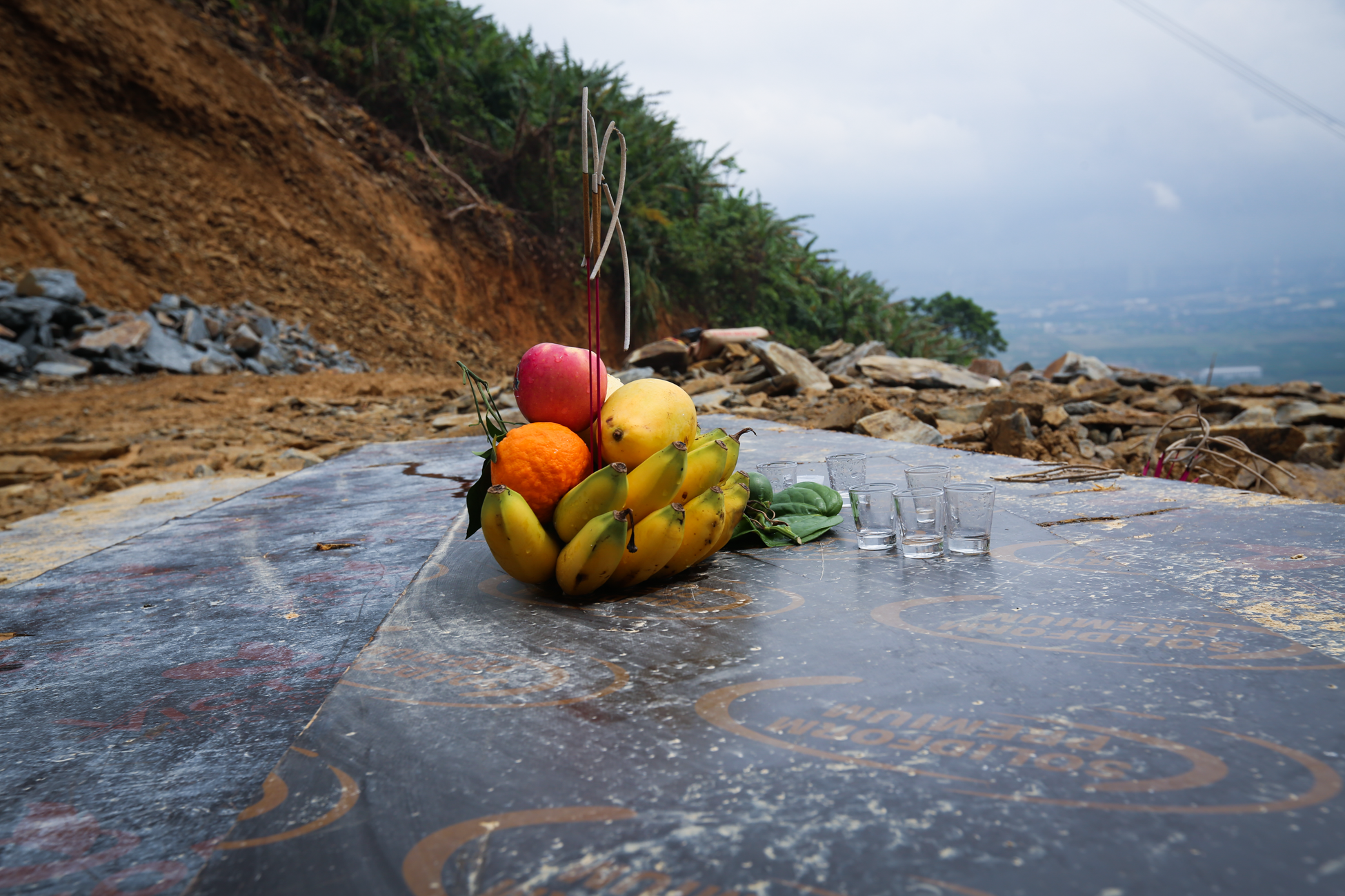 Hiện trường vụ sạt lở kinh hoàng khiến 3 người chết ở Hà Tĩnh - 3