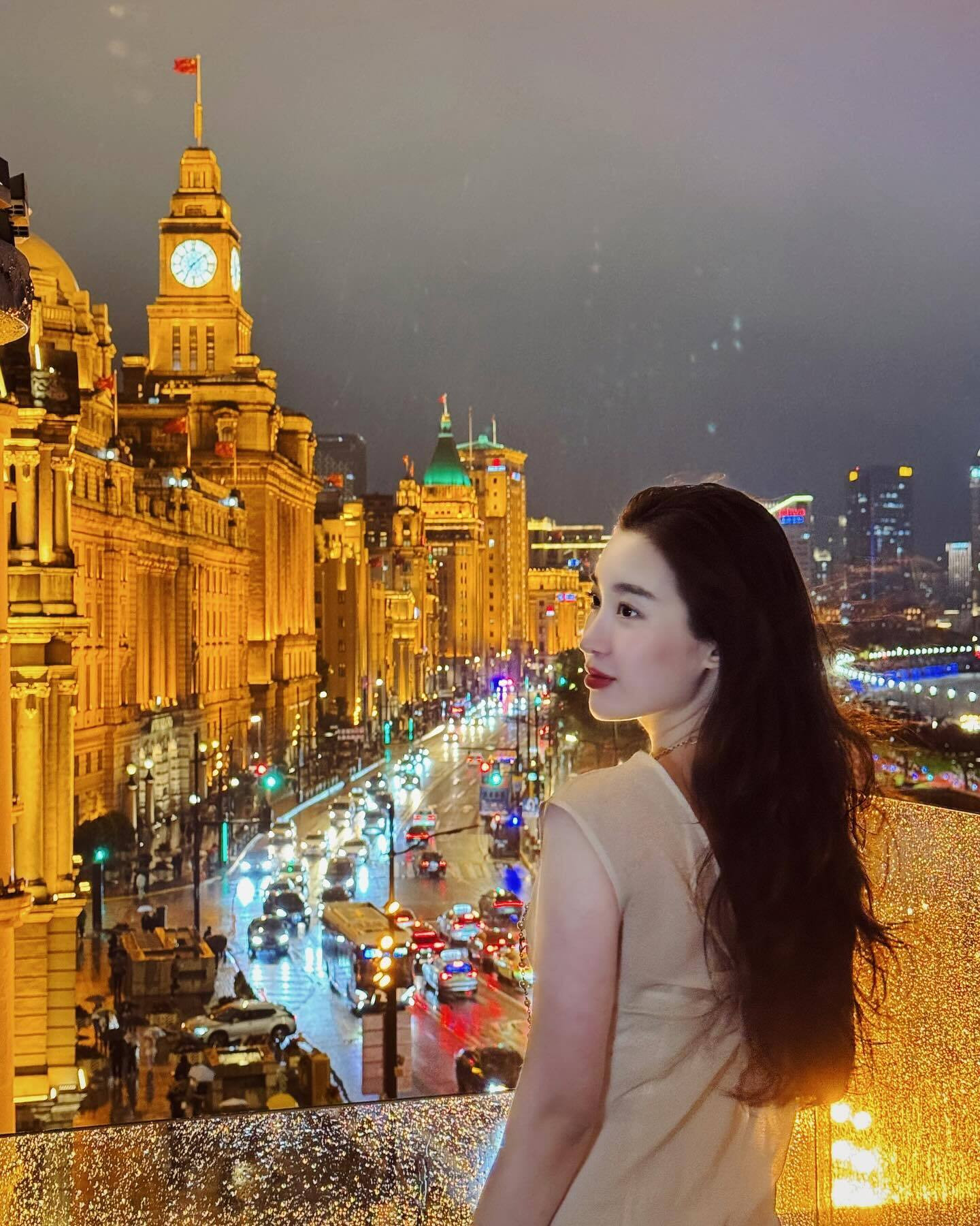 Sao Việt 9/5: Hoa hậu Ý Nhi đẹp khác lạ, Ngô Thanh Vân kỉ niệm 2 năm cưới - 8