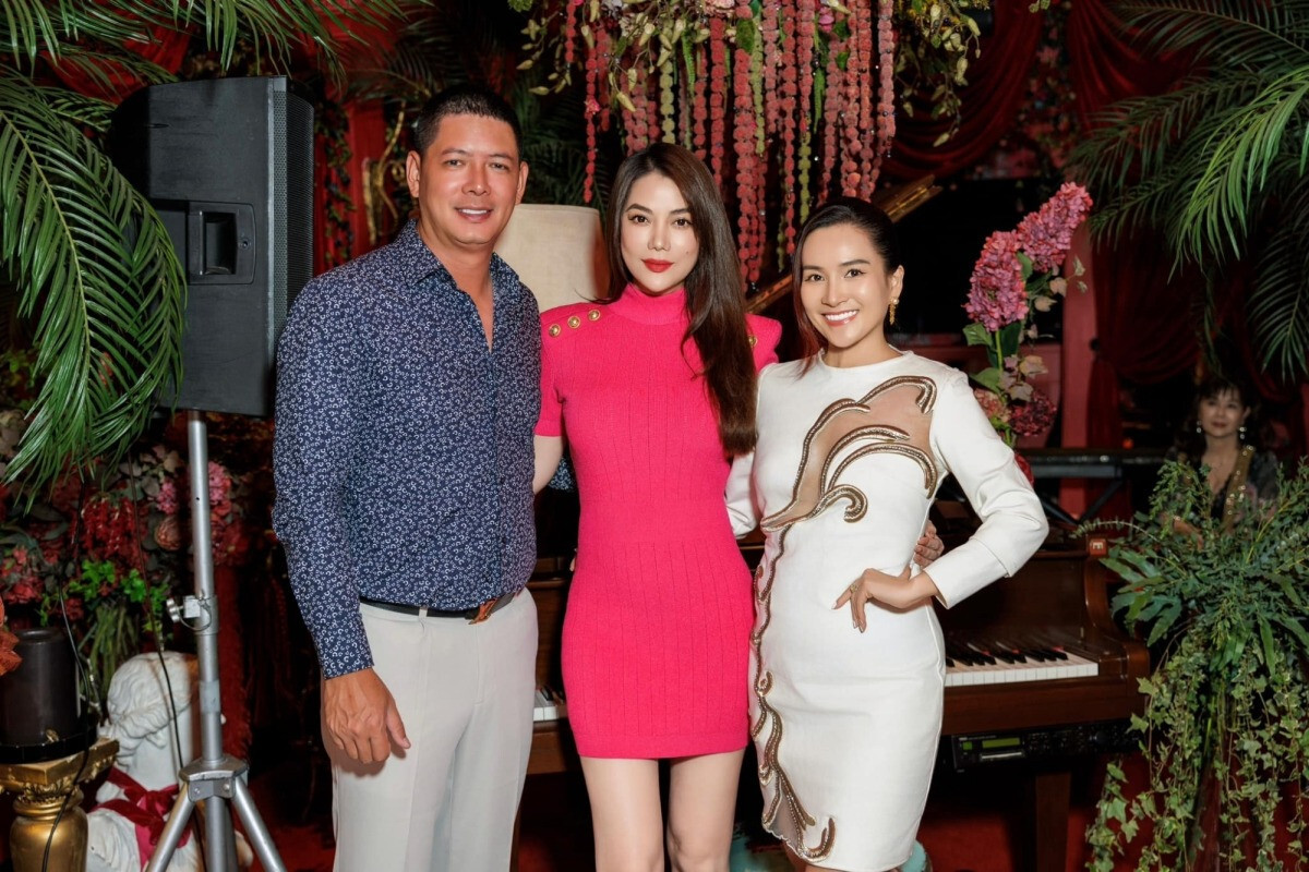 Sao Việt 9/5: Hoa hậu Ý Nhi đẹp khác lạ, Ngô Thanh Vân kỉ niệm 2 năm cưới - 11