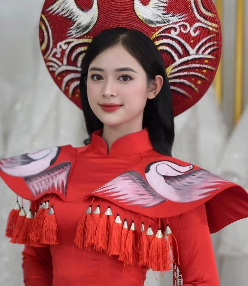 Cô gái từng được ví có nét đẹp giống Thúy Kiều gây sốt mạng, giờ ra sao? - 8