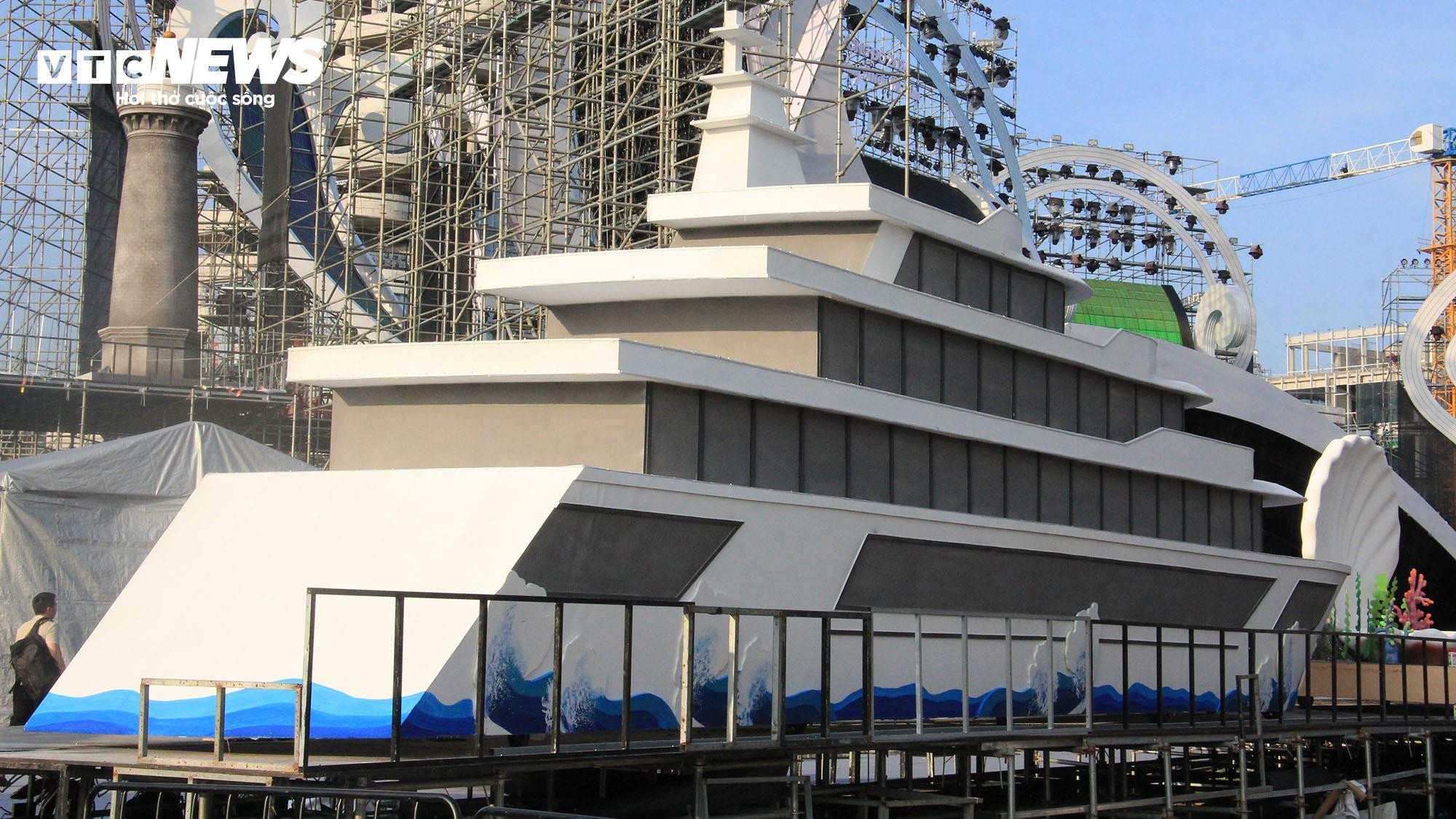 Sân khấu Lễ hội Hoa phượng đỏ có sức chứa 18.000 người ở Hải Phòng - 23