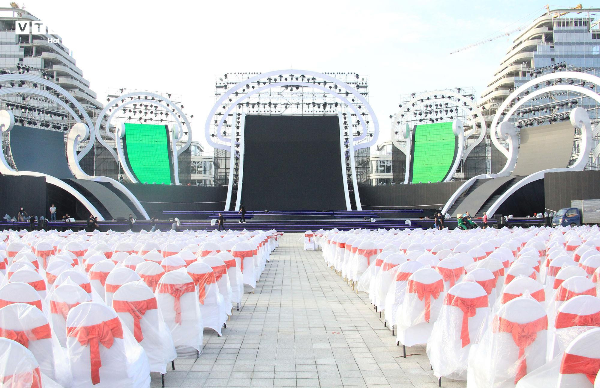 Sân khấu Lễ hội Hoa phượng đỏ có sức chứa 18.000 người ở Hải Phòng - 7