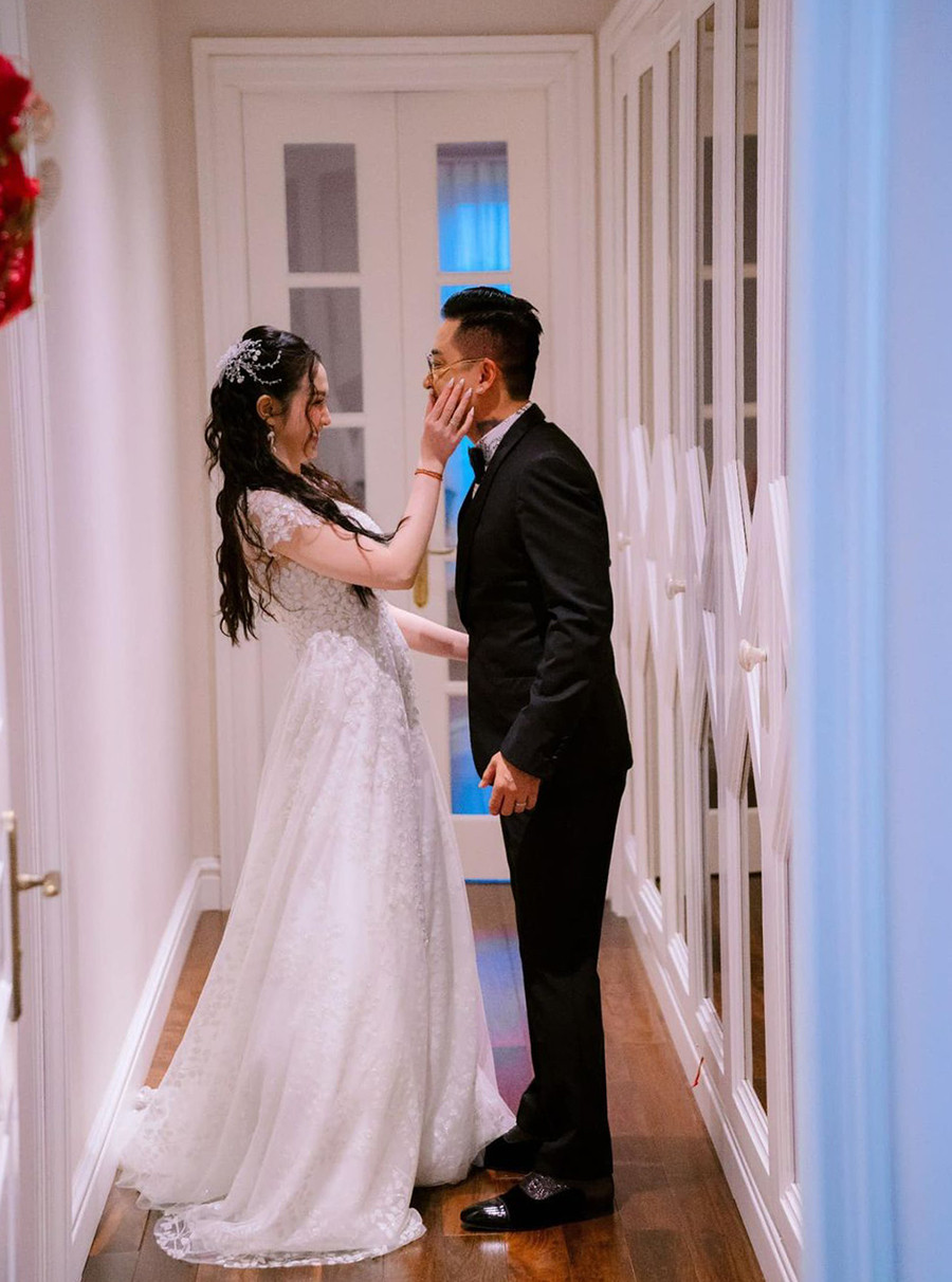 Sao Việt 14/5: Quang Lê khoe ảnh 'mới vào đời', Trịnh Kim Chi quyến rũ ở tuổi 53 - 6