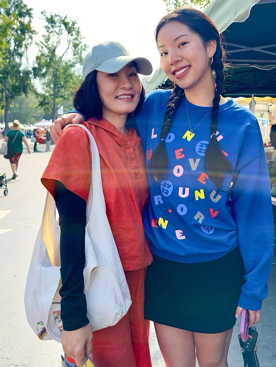 Sao Việt 14/5: Quang Lê khoe ảnh 'mới vào đời', Trịnh Kim Chi quyến rũ ở tuổi 53 - 7