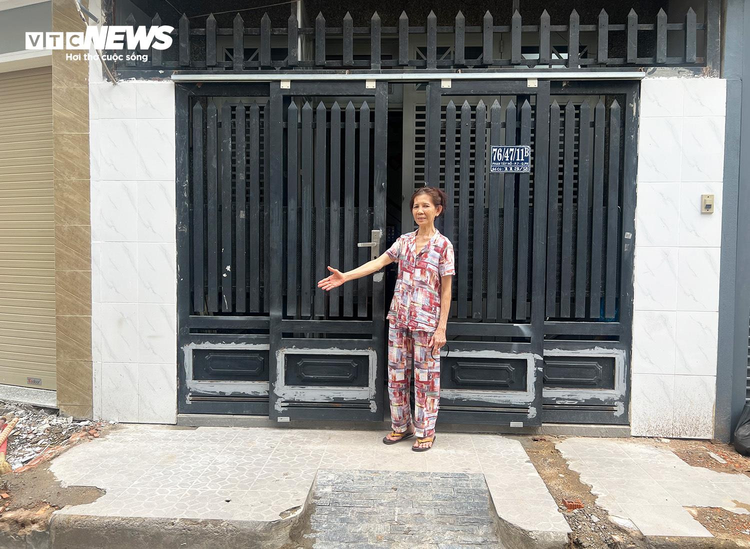 Hiến đất mở đường trong những con hẻm chật hẹp ở TP.HCM - 11