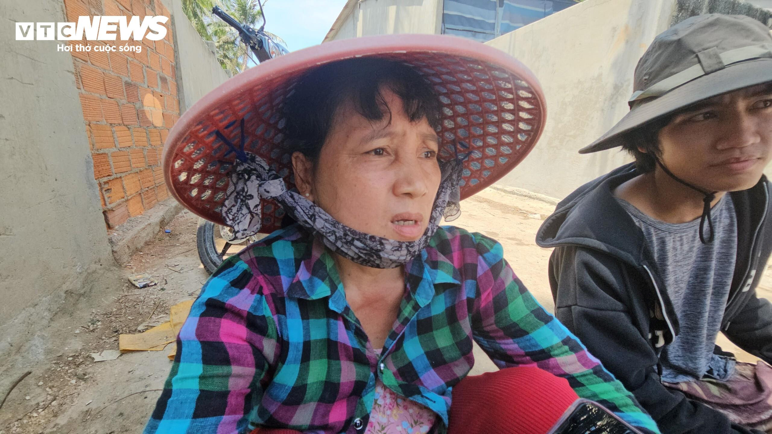 Hơn 60 tấn tôm hùm bị chết ở Phú Yên, người nuôi cay đắng bán giá 50.000 đồng/kg - 5