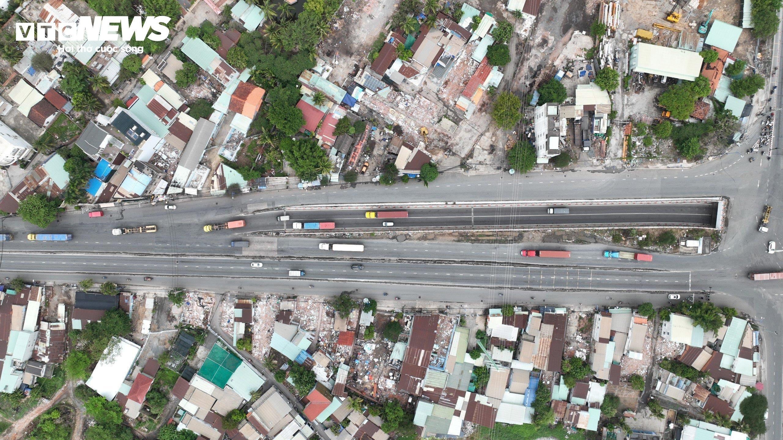 Cận cảnh 3 con đường tại TP.HCM được đề xuất mở rộng, xây mới lên 12 làn xe - 1