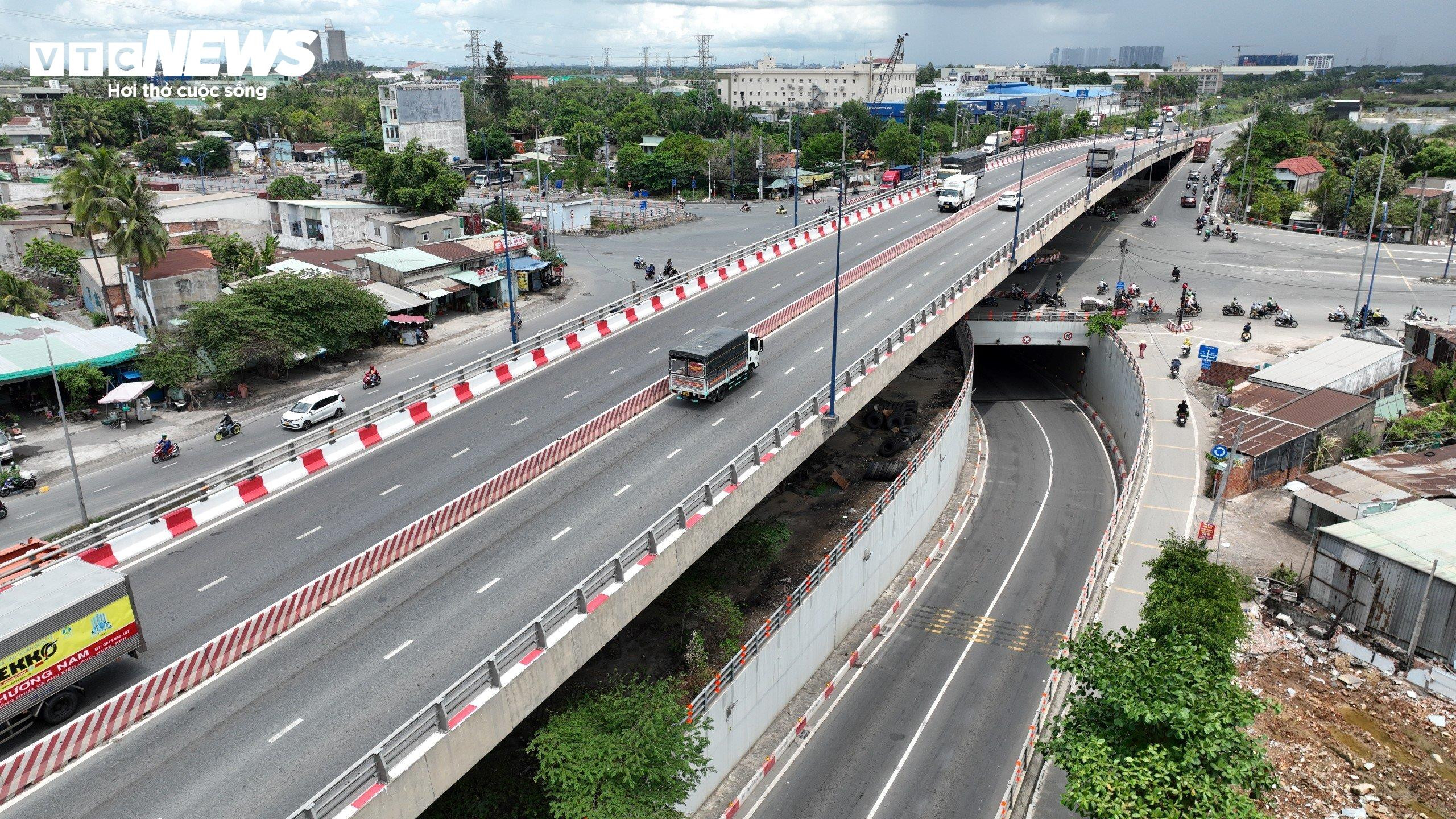 Cận cảnh 3 con đường tại TP.HCM được đề xuất mở rộng, xây mới lên 12 làn xe - 10