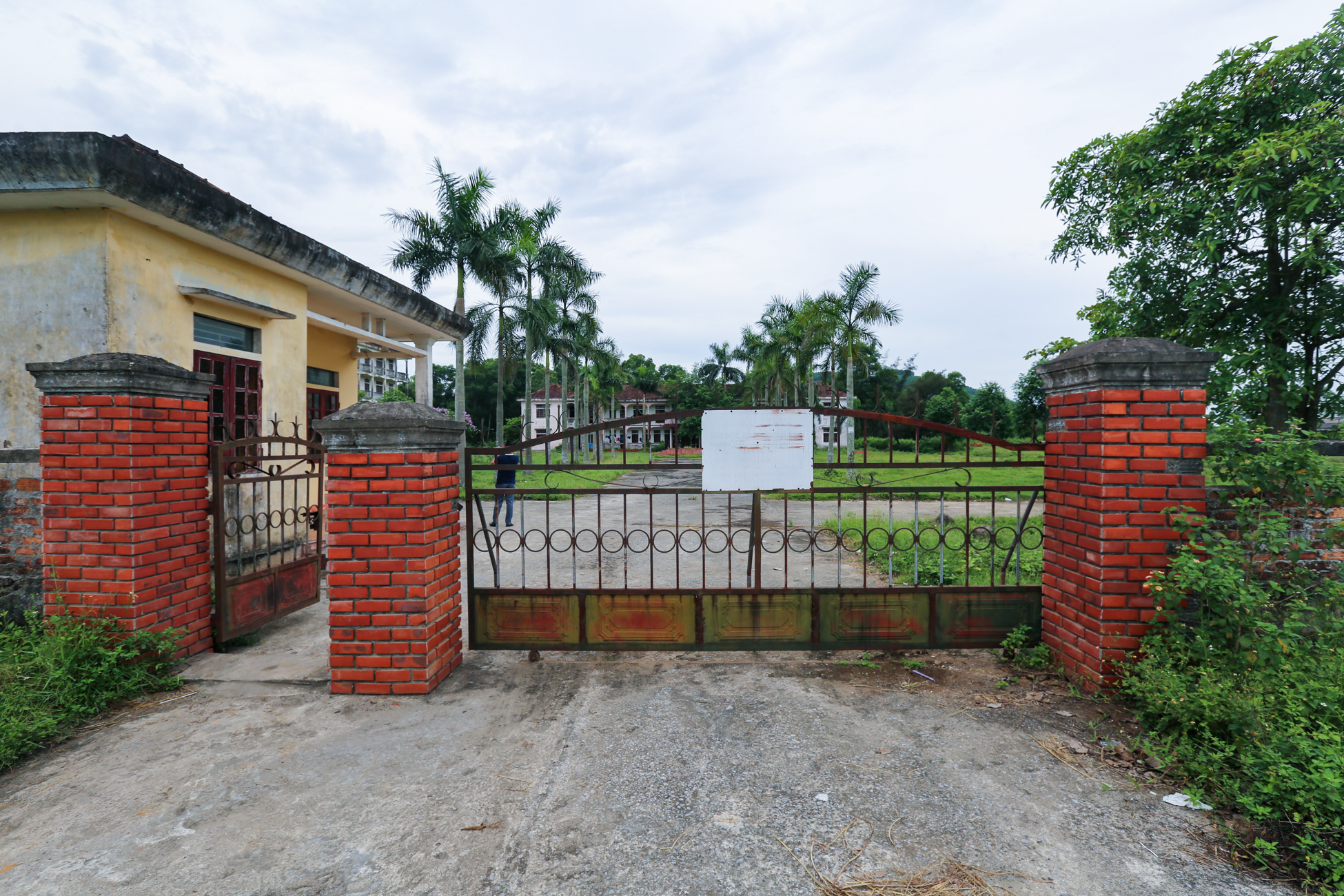 Trường trung cấp gần 20 tỷ đồng nằm ‘phơi sương’ ở Hà Tĩnh - 2