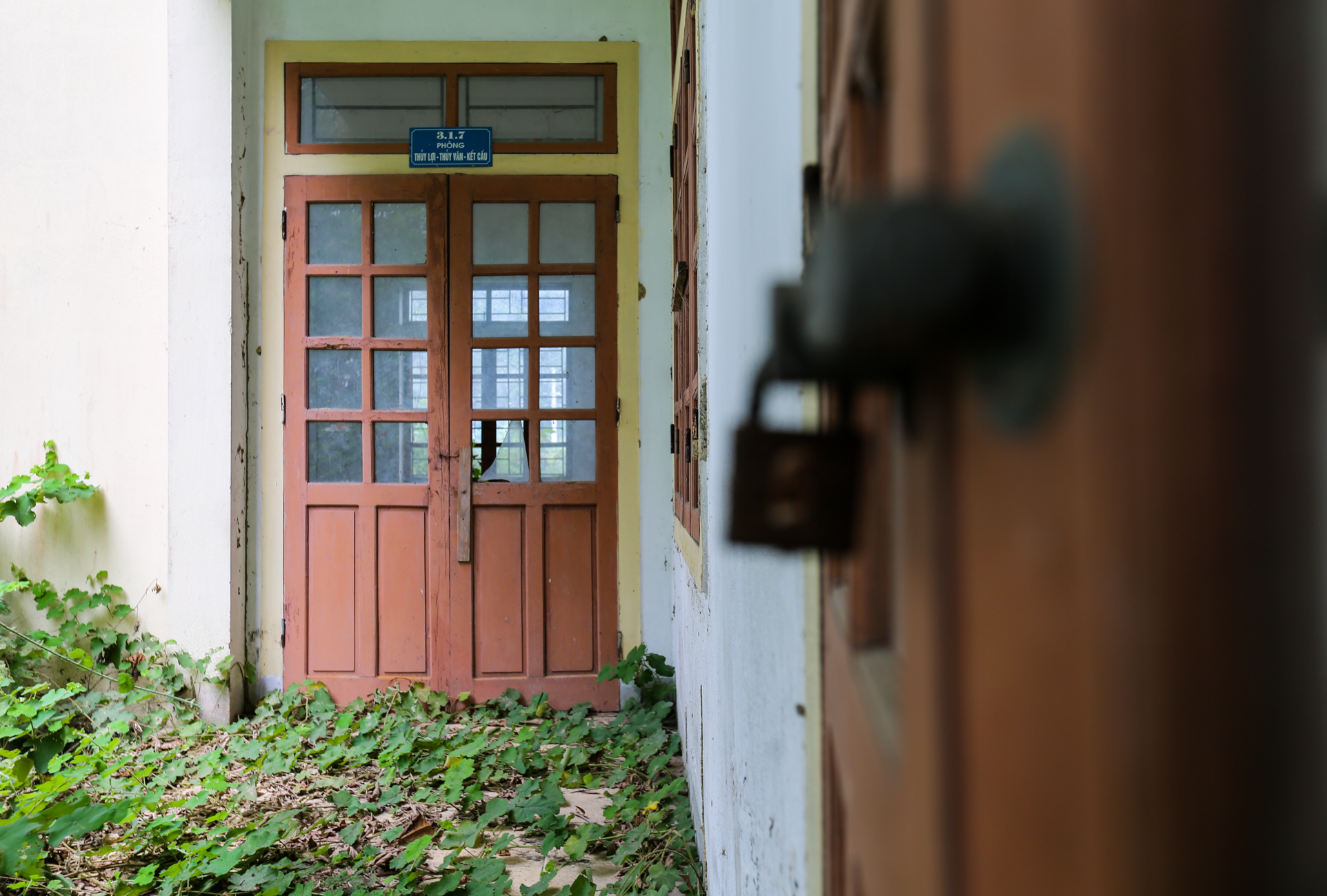 Trường trung cấp gần 20 tỷ đồng nằm ‘phơi sương’ ở Hà Tĩnh - 6