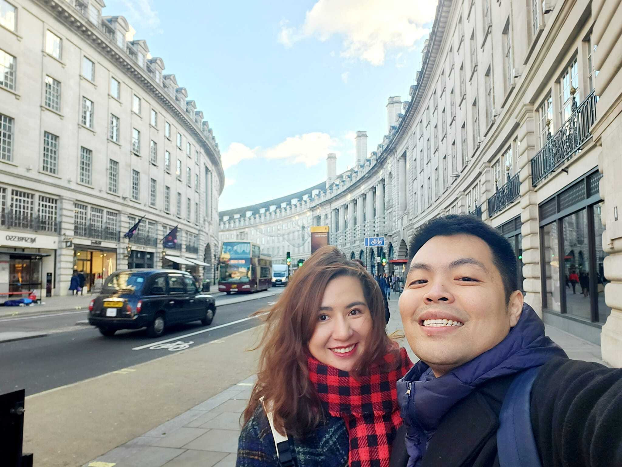 Người đàn ông TP.HCM gây sốt mạng nhờ 'flex' vợ quá dễ thương - 2