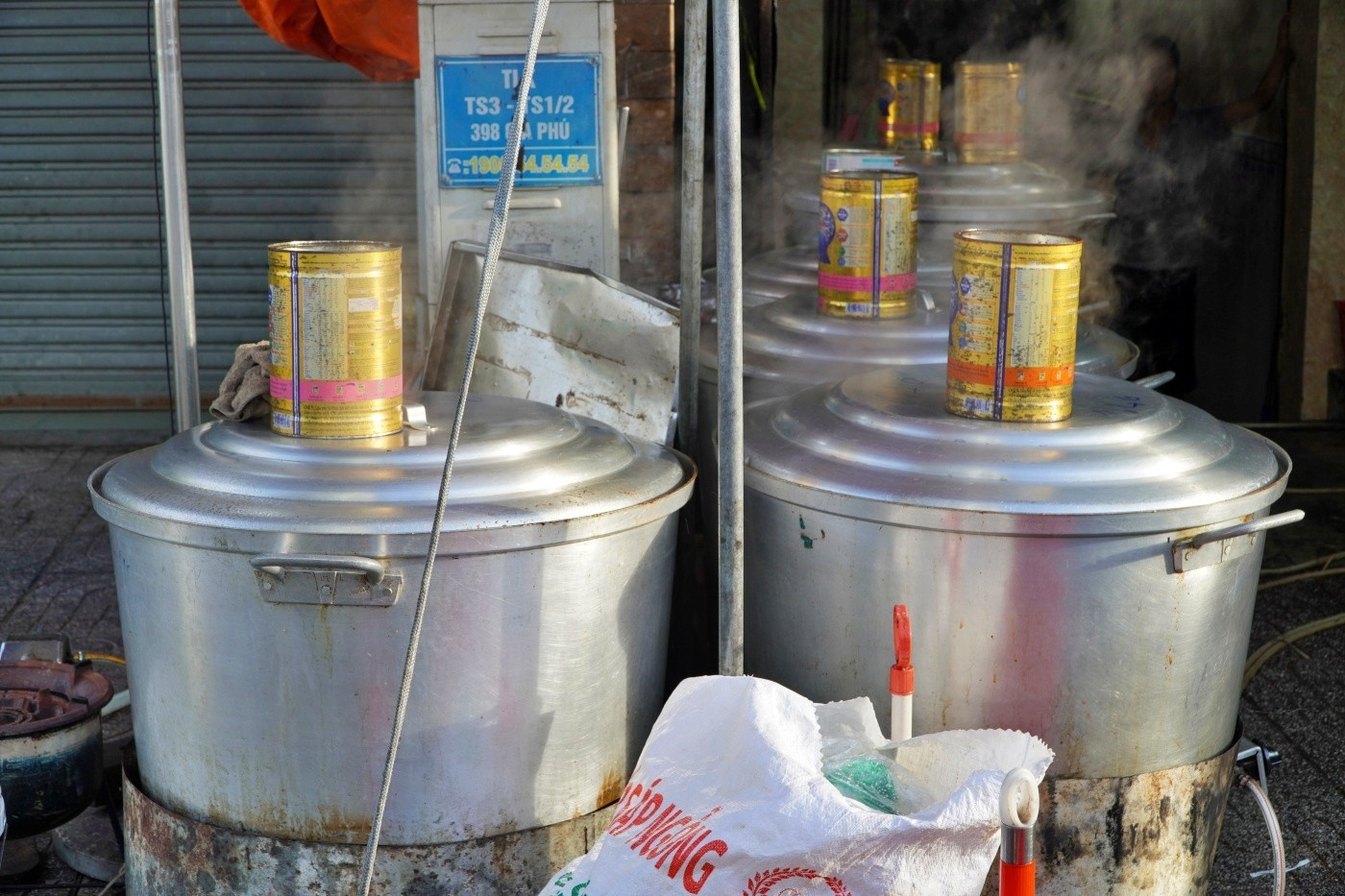 TP.HCM: Chen chân mua bánh đặc sản của người Hoa dịp Tết Đoan ngọ - 17