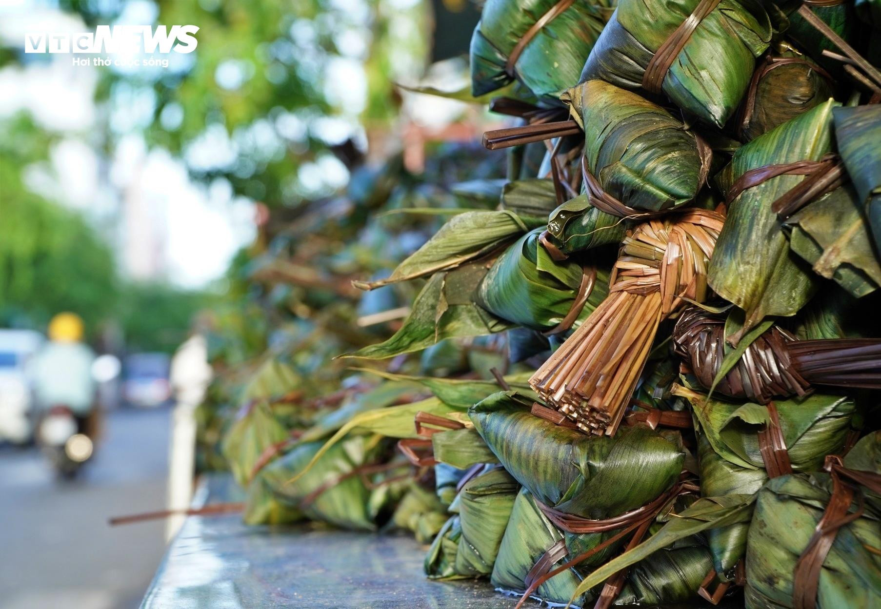 TP.HCM: Chen chân mua bánh đặc sản của người Hoa dịp Tết Đoan ngọ - 18