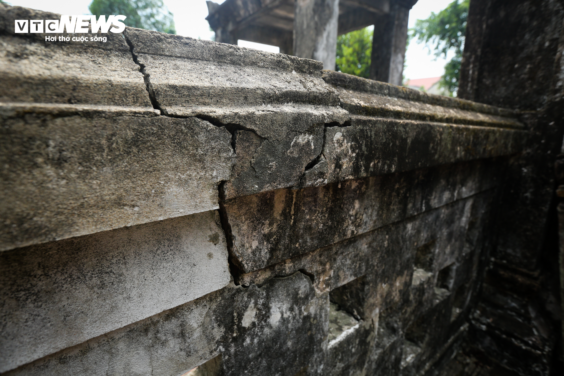 Ngôi đình cổ bậc nhất xứ Nghệ xuống cấp, nguy cơ đổ sập - 17