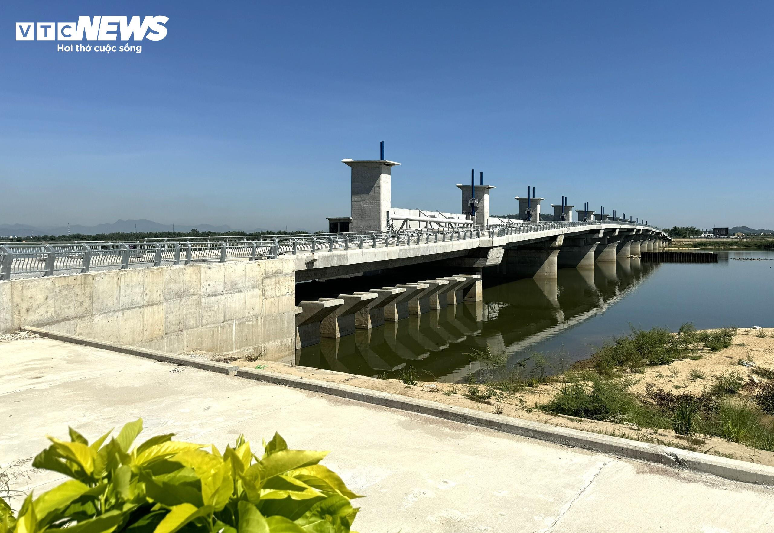 2 lần gia hạn tiến độ, dự án đập dâng gần 1.500 tỷ đồng ở Quảng Ngãi vẫn dang dở - 5