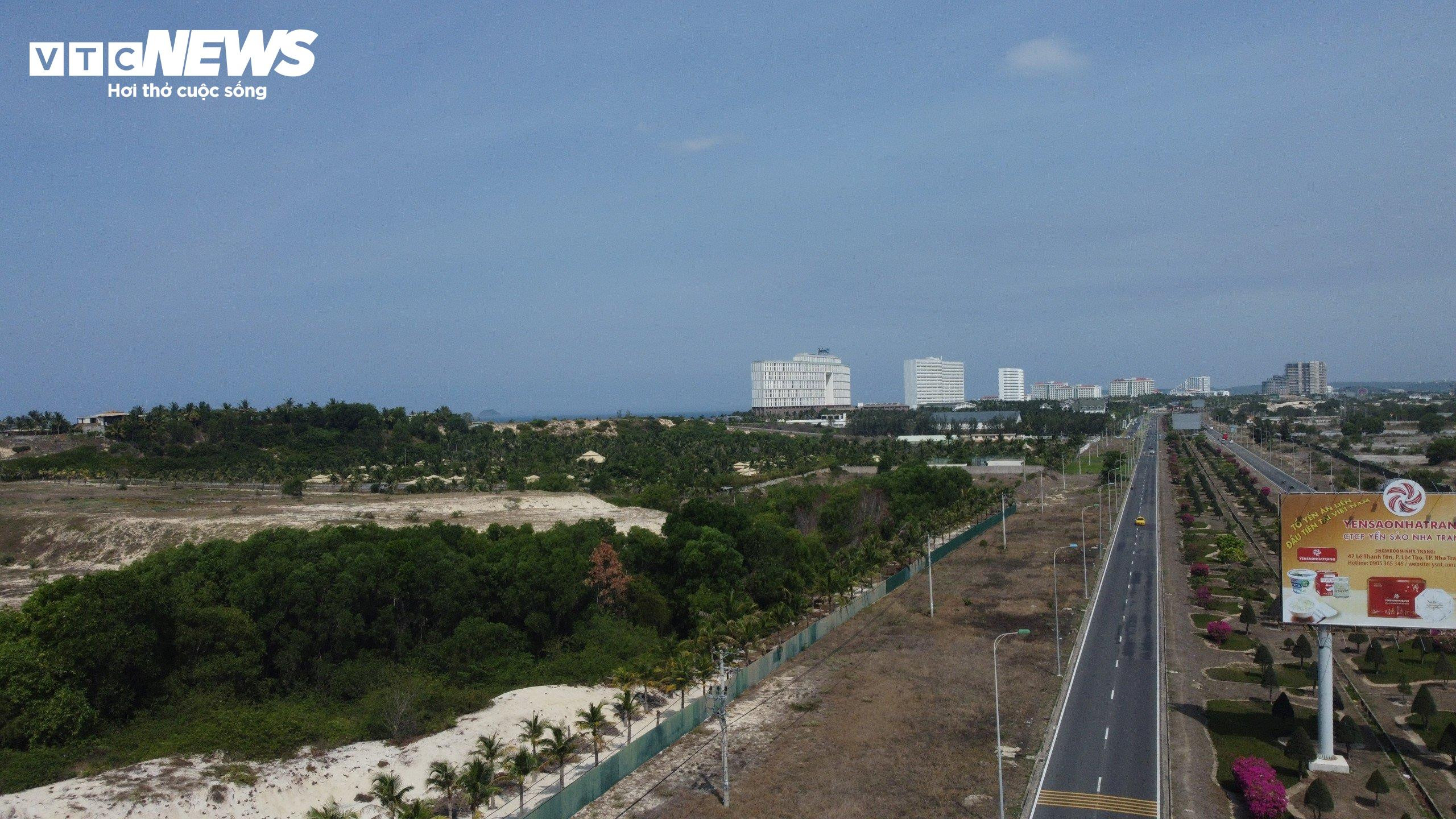 Điểm tên loạt resort nổi tiếng ở Khánh Hòa vi phạm xả thải - 1