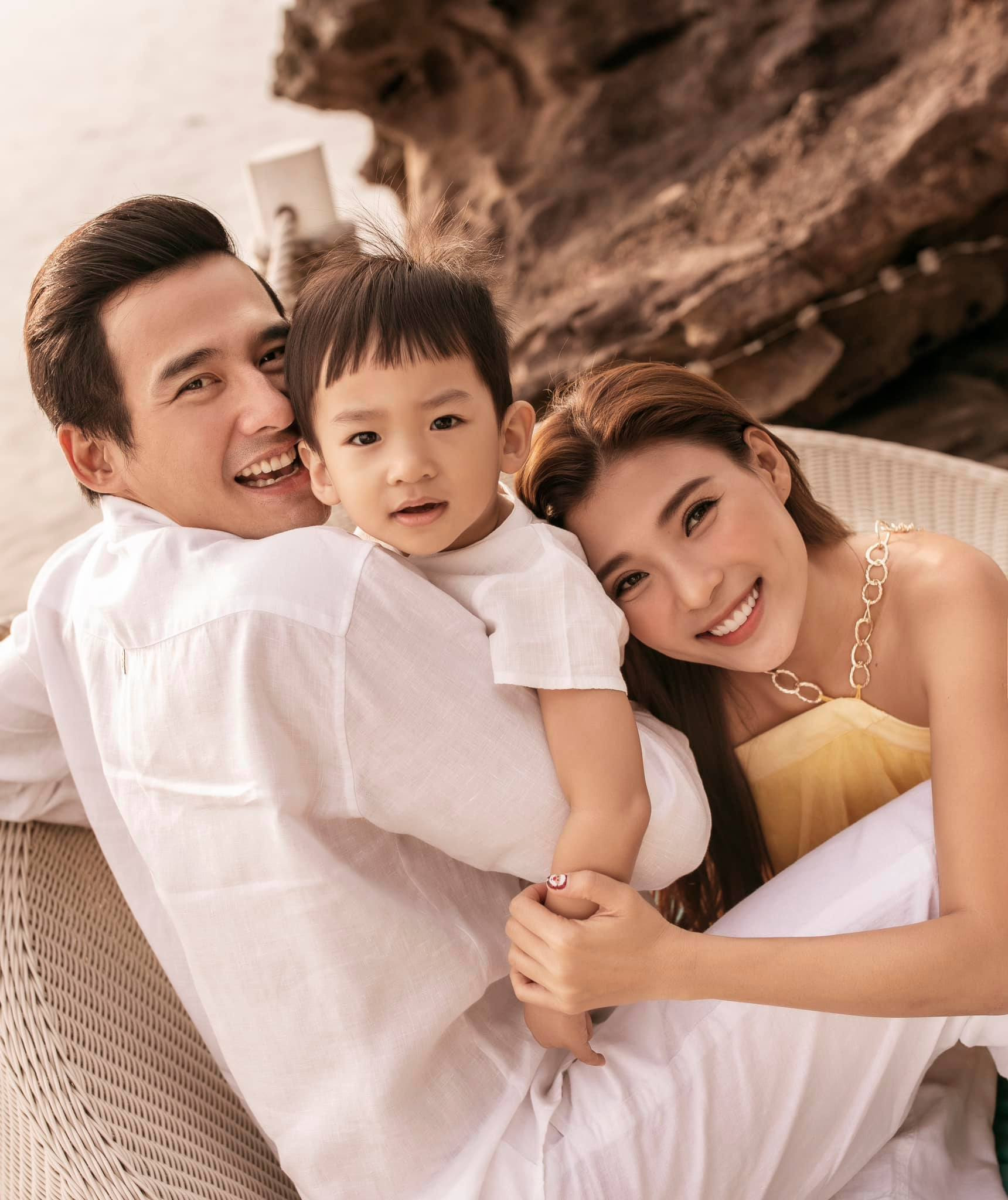 Thuý Diễm 'Trạm cứu hộ trái tim': Tôi buồn cười mỗi lần nghe tin ly hôn chồng - 6